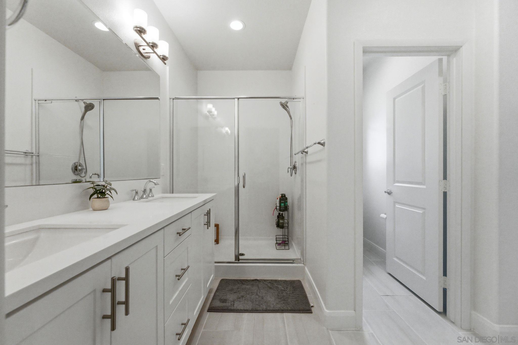 Detail Gallery Image 24 of 45 For 2464  Solara Lane, Vista,  CA 92081 - 3 Beds | 2/1 Baths