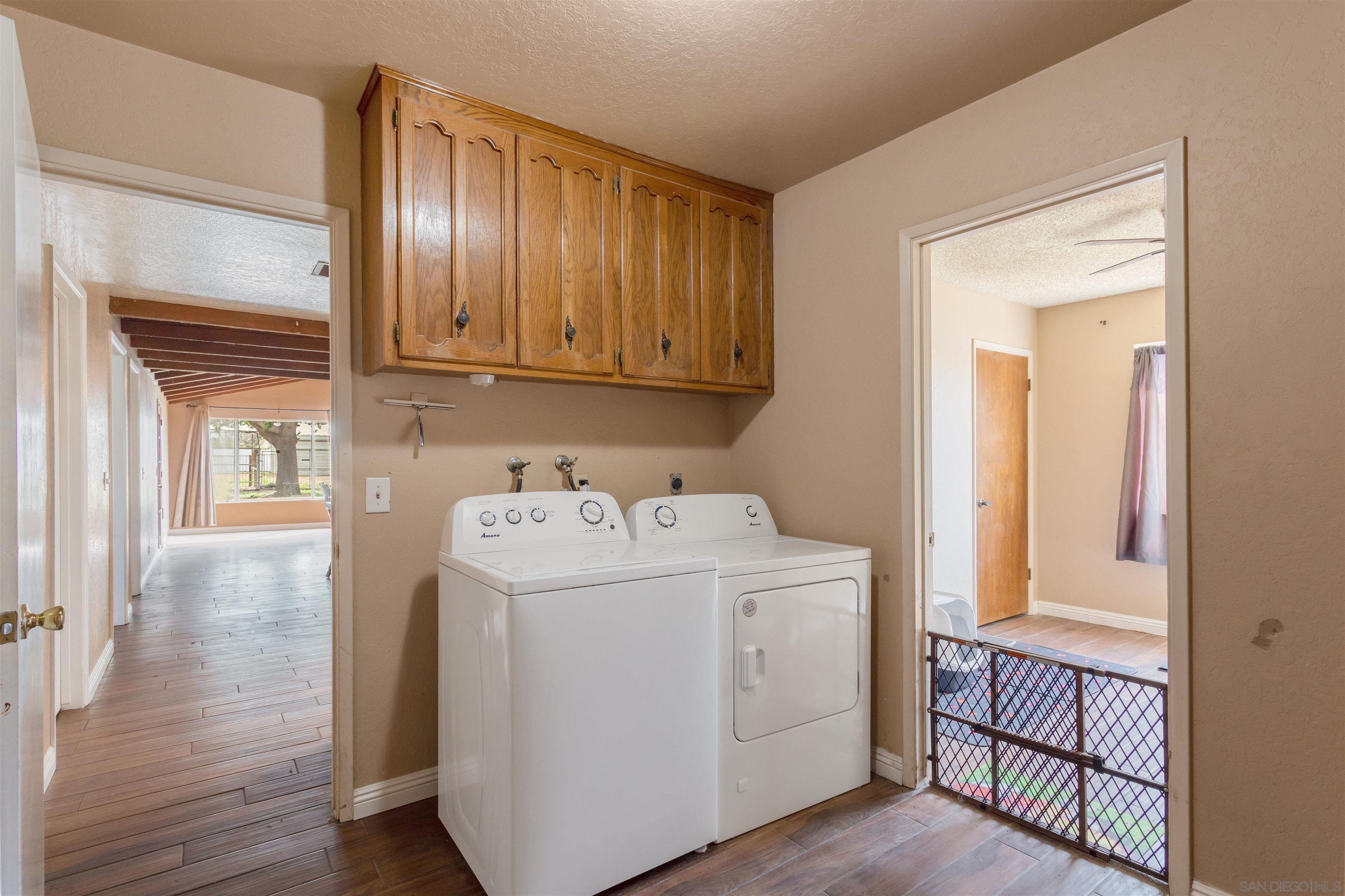 Detail Gallery Image 13 of 39 For 2910  Shadow Canyon Circle, Norco,  CA 92860 - 5 Beds | 2/1 Baths