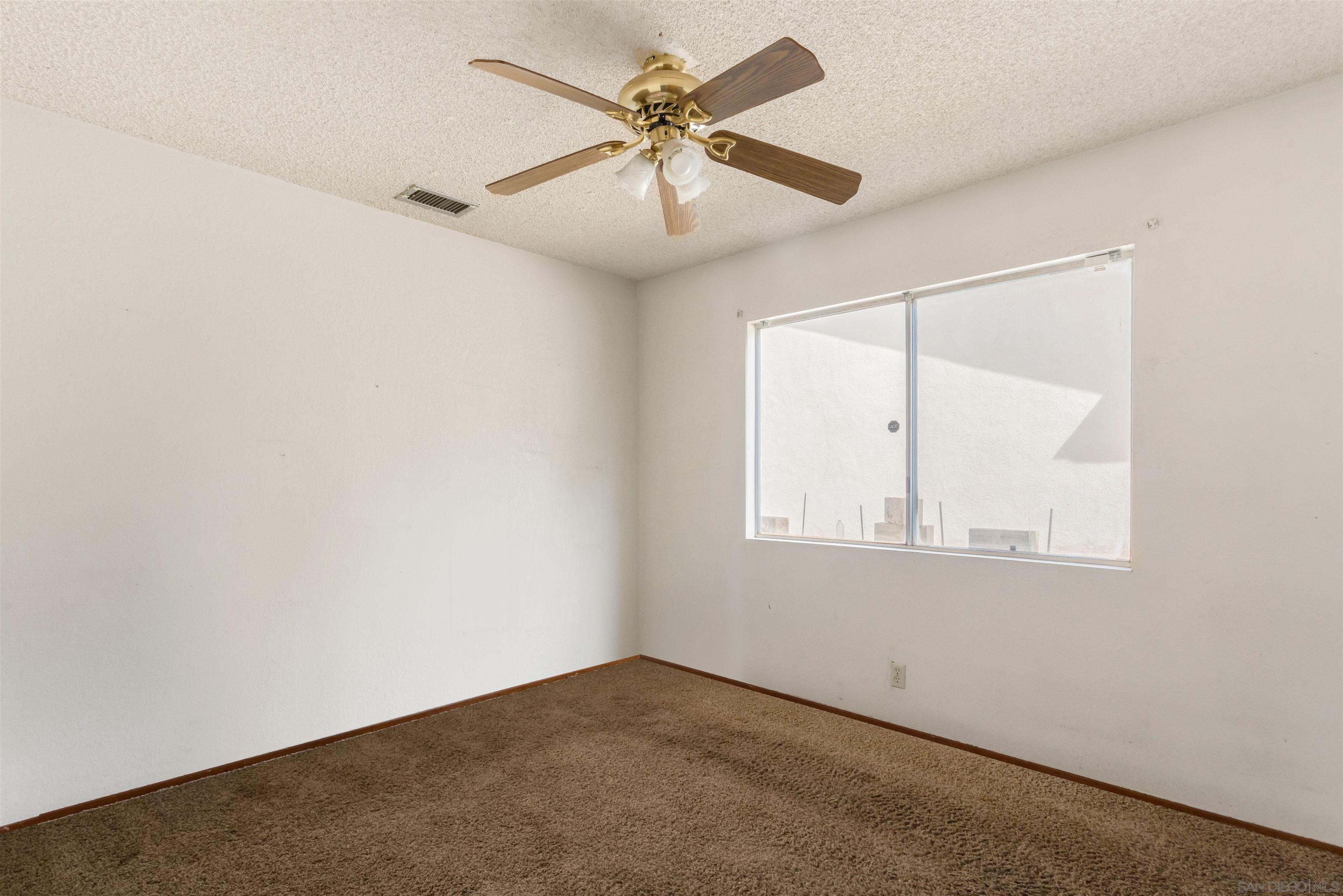 Detail Gallery Image 22 of 39 For 2910  Shadow Canyon Circle, Norco,  CA 92860 - 5 Beds | 2/1 Baths