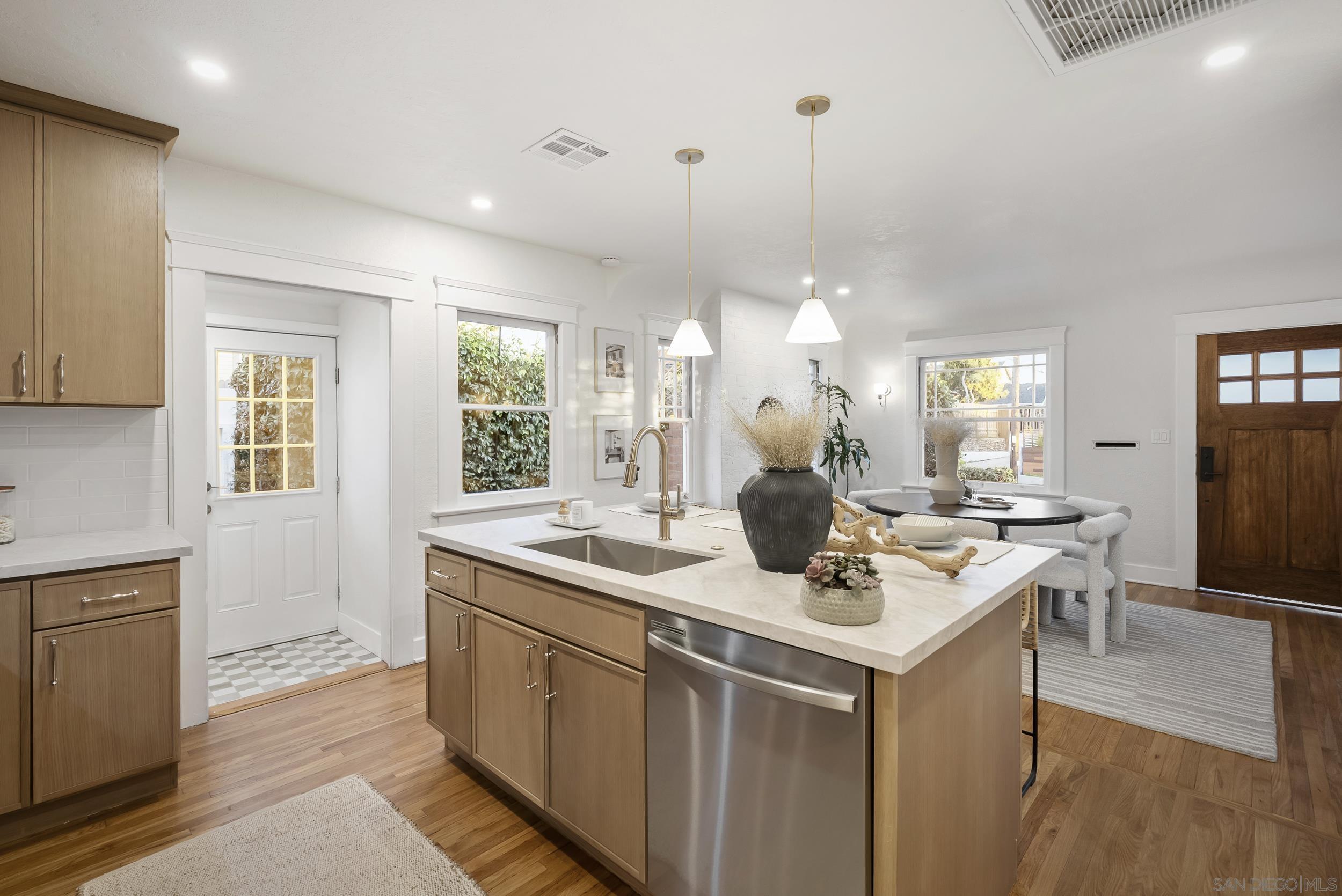 Detail Gallery Image 18 of 47 For 2618  Landis St, San Diego,  CA 92104 - 3 Beds | 2 Baths