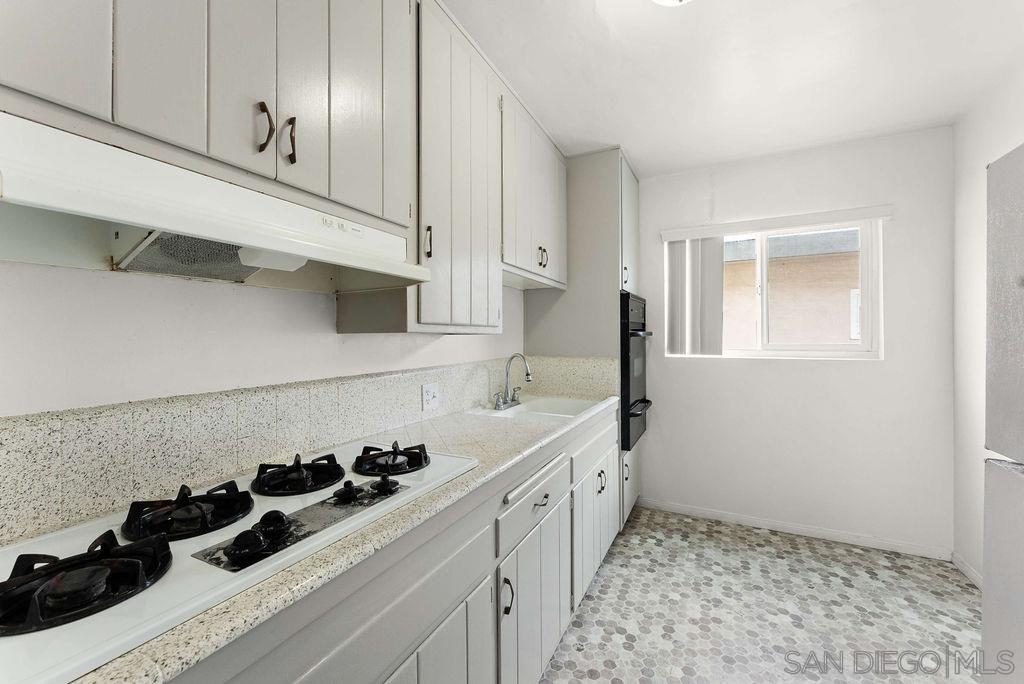 Detail Gallery Image 10 of 24 For 4415  Rosebud Ln, La Mesa,  CA 91941 - – Beds | – Baths