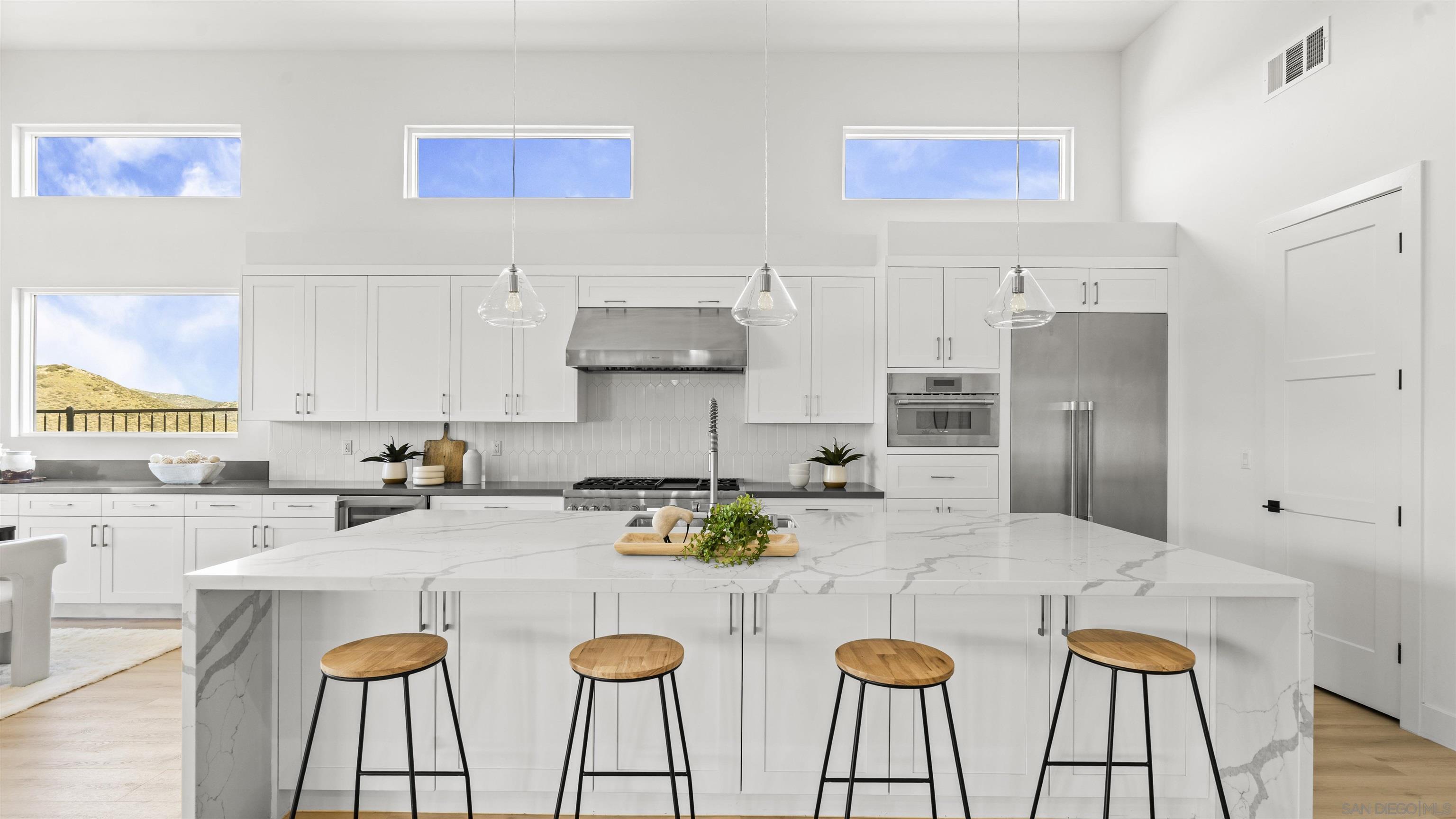 Detail Gallery Image 11 of 53 For 16925  Old Coach Rd, Poway,  CA 92064 - 6 Beds | 4/1 Baths