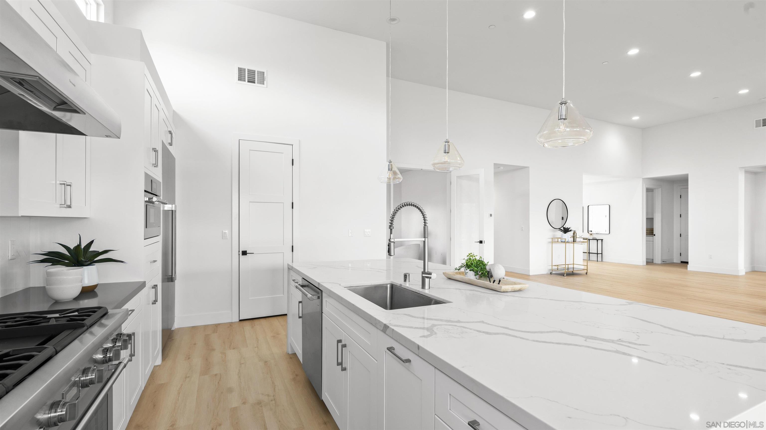 Detail Gallery Image 14 of 53 For 16925  Old Coach Rd, Poway,  CA 92064 - 6 Beds | 4/1 Baths