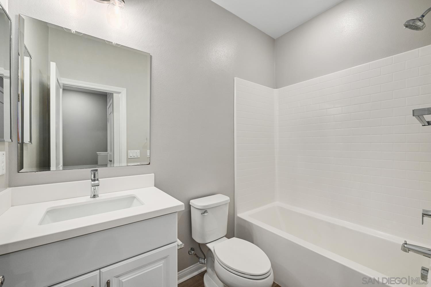 Detail Gallery Image 22 of 30 For 1515  Fig Tree Way, Oceanside,  CA 92056 - 3 Beds | 2/1 Baths