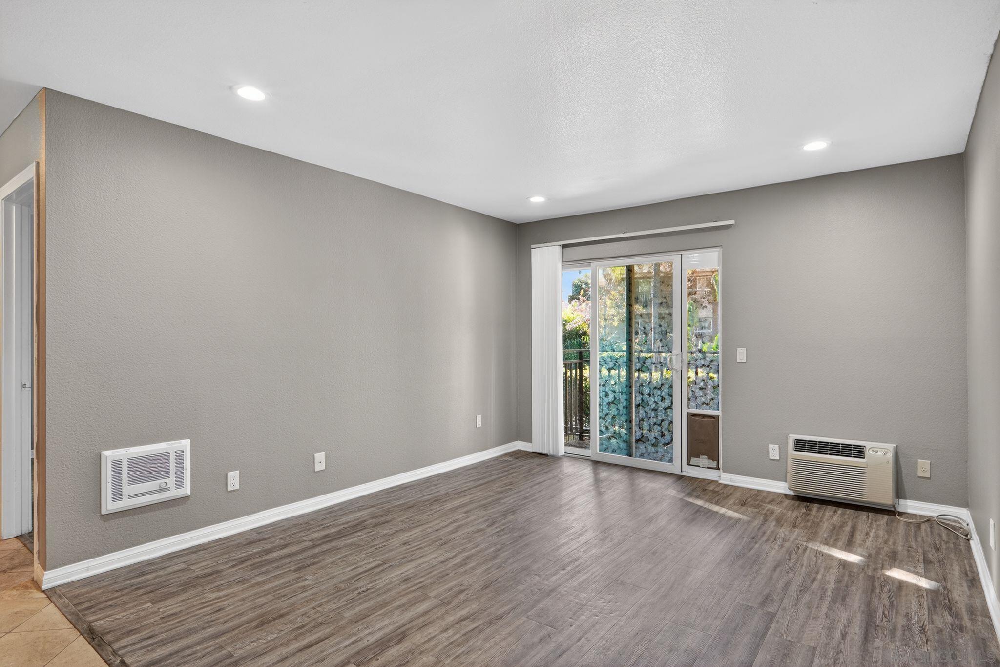 Detail Gallery Image 12 of 31 For 9860  Dale Ave  #B9,  Spring Valley,  CA 91977 - 1 Beds | 1 Baths