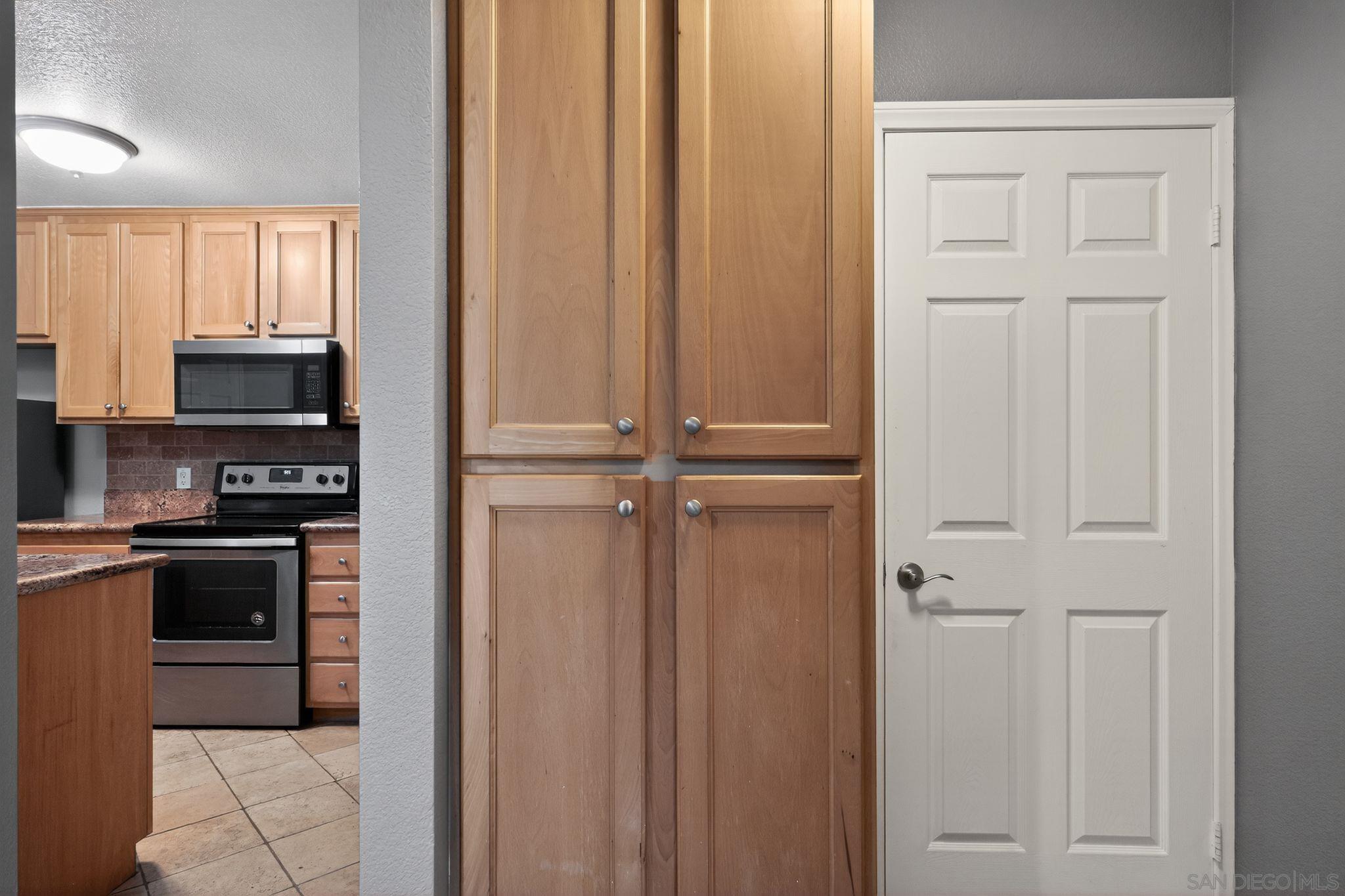 Detail Gallery Image 10 of 31 For 9860  Dale Ave  #B9,  Spring Valley,  CA 91977 - 1 Beds | 1 Baths