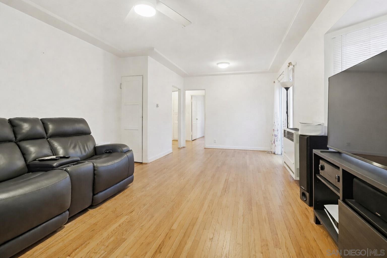 Detail Gallery Image 2 of 20 For 4695  51st St, San Diego,  CA 92115 - – Beds | – Baths