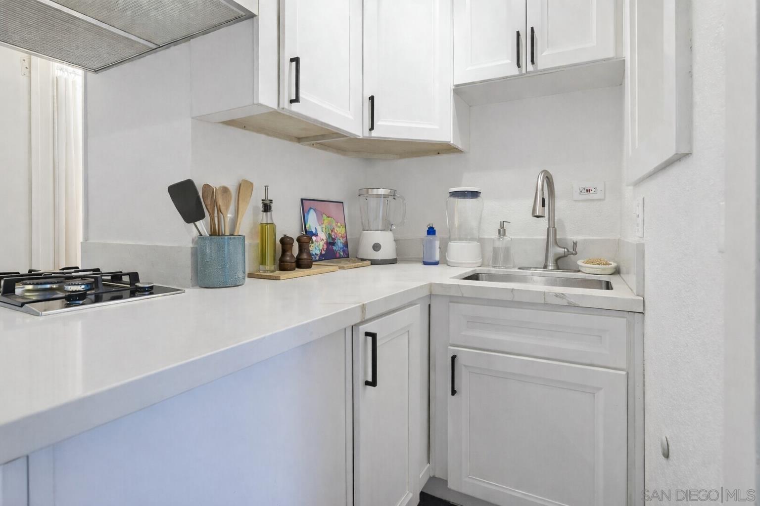 Detail Gallery Image 17 of 20 For 4695  51st St, San Diego,  CA 92115 - – Beds | – Baths