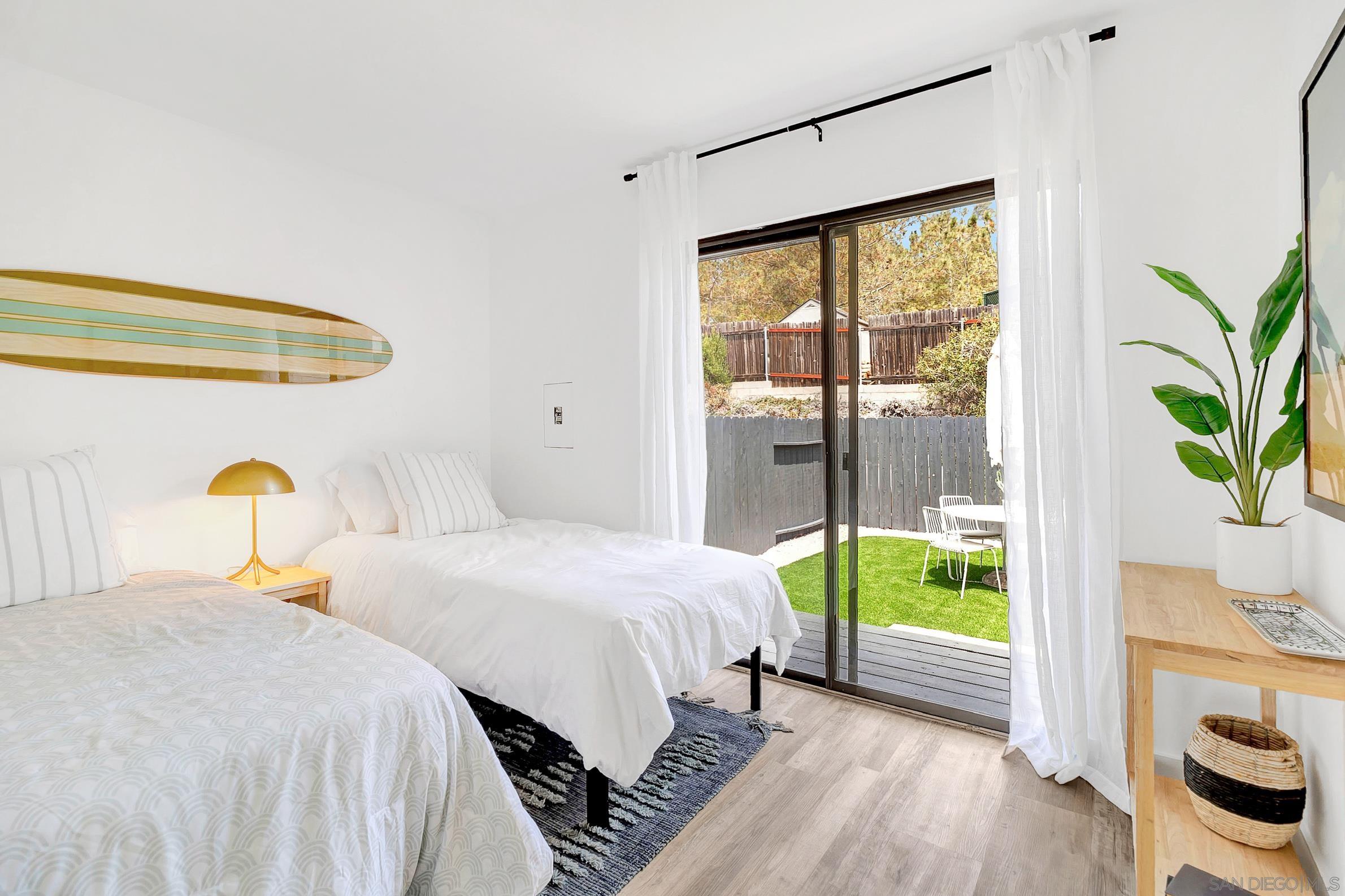 Detail Gallery Image 17 of 19 For 3854-56  via Del Mar, San Diego,  CA 92130 - – Beds | – Baths