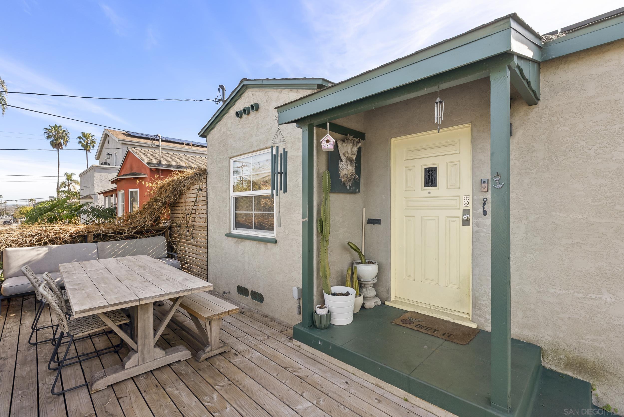 Front Image Thumbnail for SD260004421