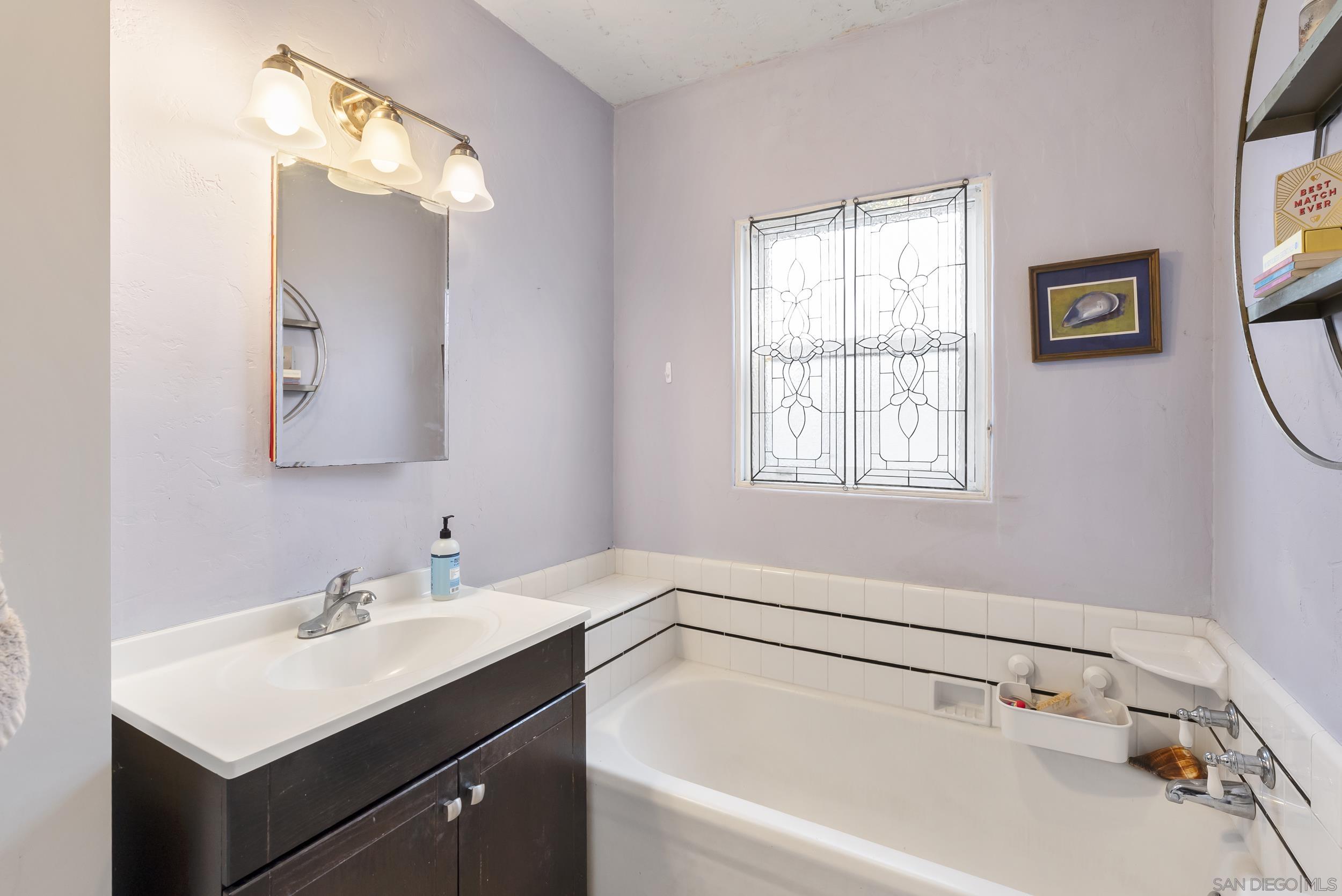 Detail Gallery Image 22 of 29 For 2003  Ebers Street, San Diego,  CA 92107 - 2 Beds | 1/1 Baths