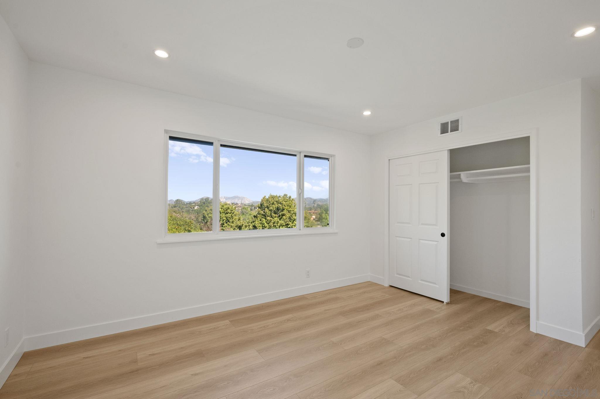 Detail Gallery Image 18 of 62 For 11228  Constellation Dr., El Cajon,  CA 92020 - 5 Beds | 3/1 Baths