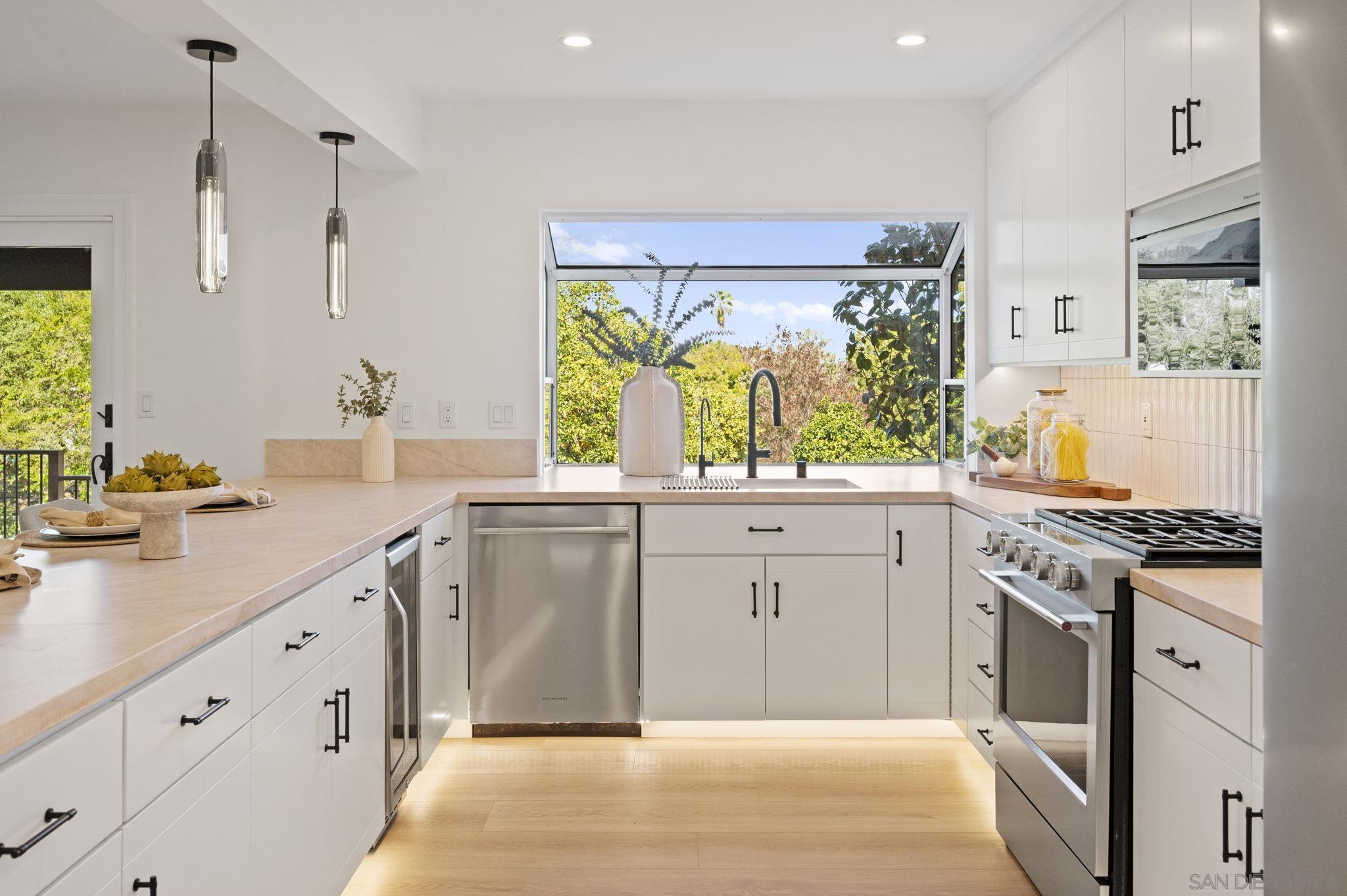 Detail Gallery Image 23 of 62 For 11228  Constellation Dr., El Cajon,  CA 92020 - 5 Beds | 3/1 Baths