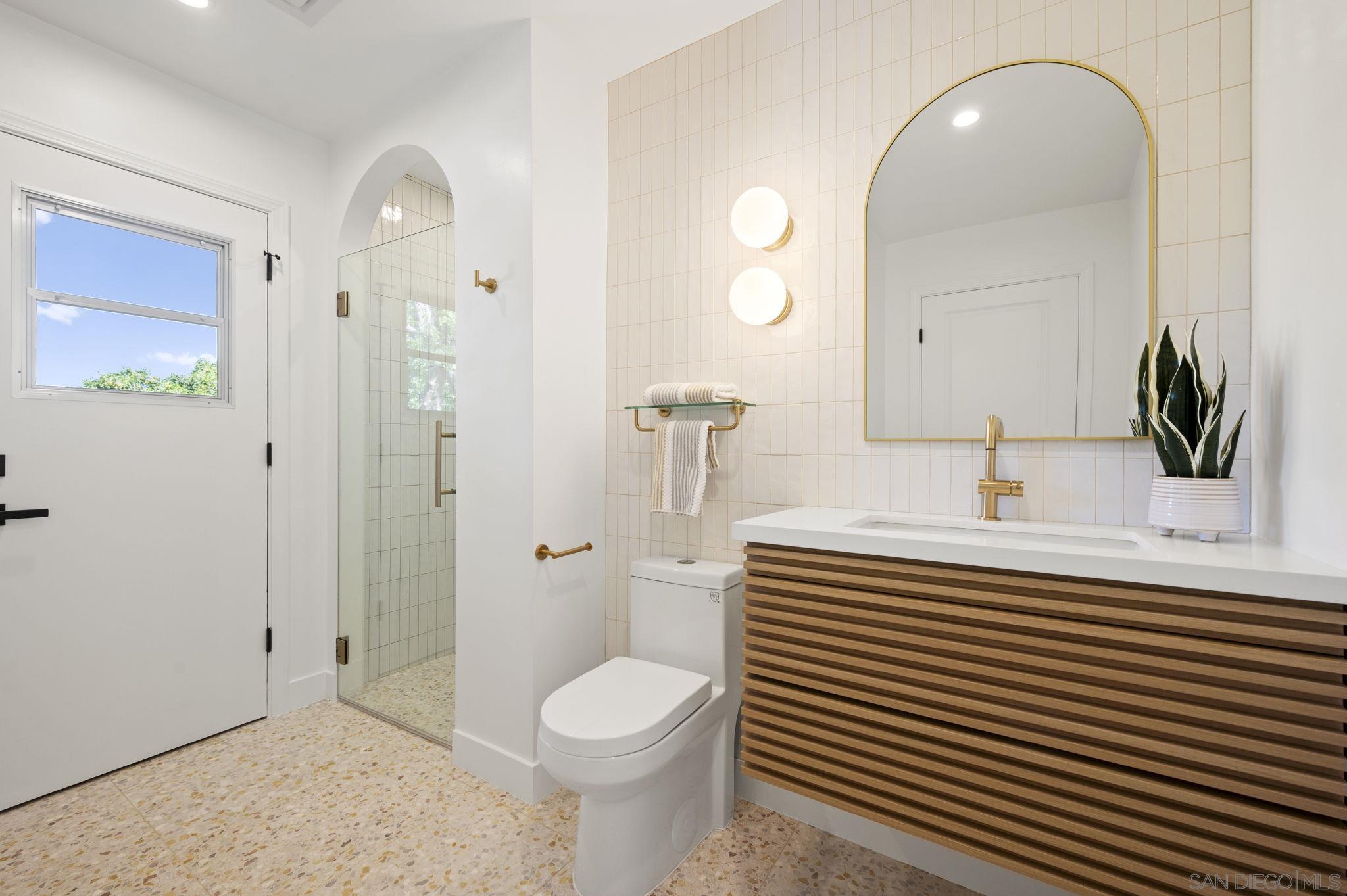 Detail Gallery Image 46 of 62 For 11228  Constellation Dr., El Cajon,  CA 92020 - 5 Beds | 3/1 Baths