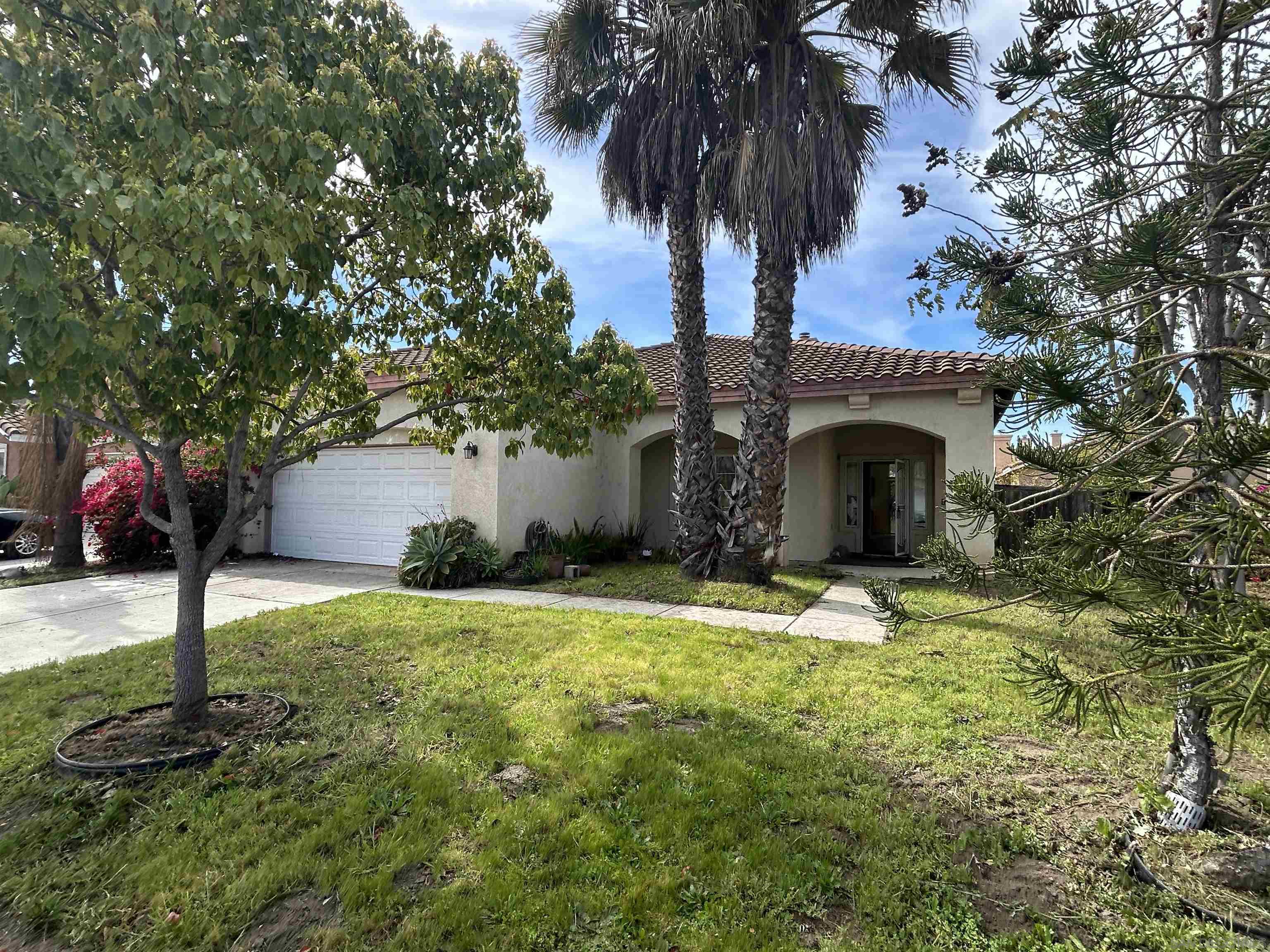 Detail Gallery Image 2 of 18 For 505  Portico Dr, Oceanside,  CA 92058 - 4 Beds | 2 Baths