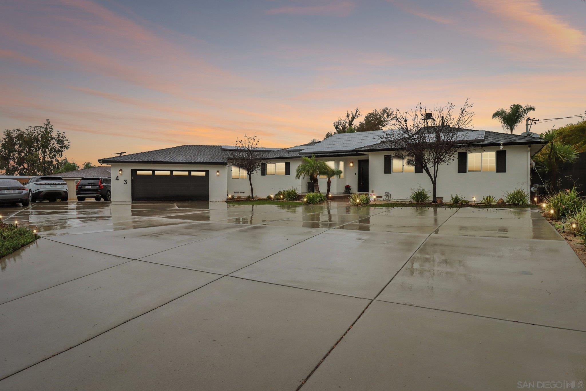 Detail Gallery Image 2 of 73 For 43  Corte Maria Ave, Chula Vista,  CA 91910 - 5 Beds | 3 Baths