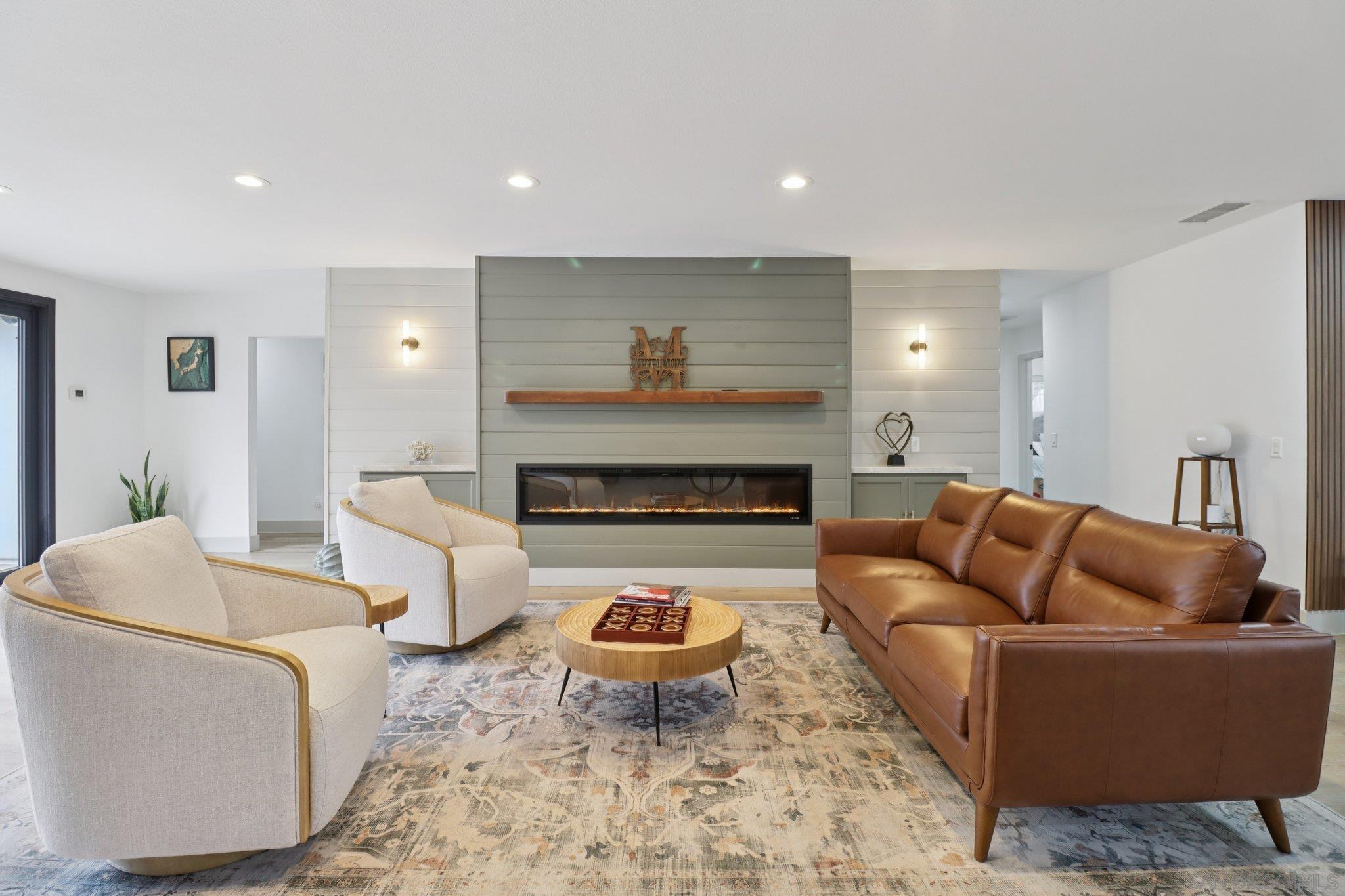 Detail Gallery Image 15 of 73 For 43  Corte Maria Ave, Chula Vista,  CA 91910 - 5 Beds | 3 Baths