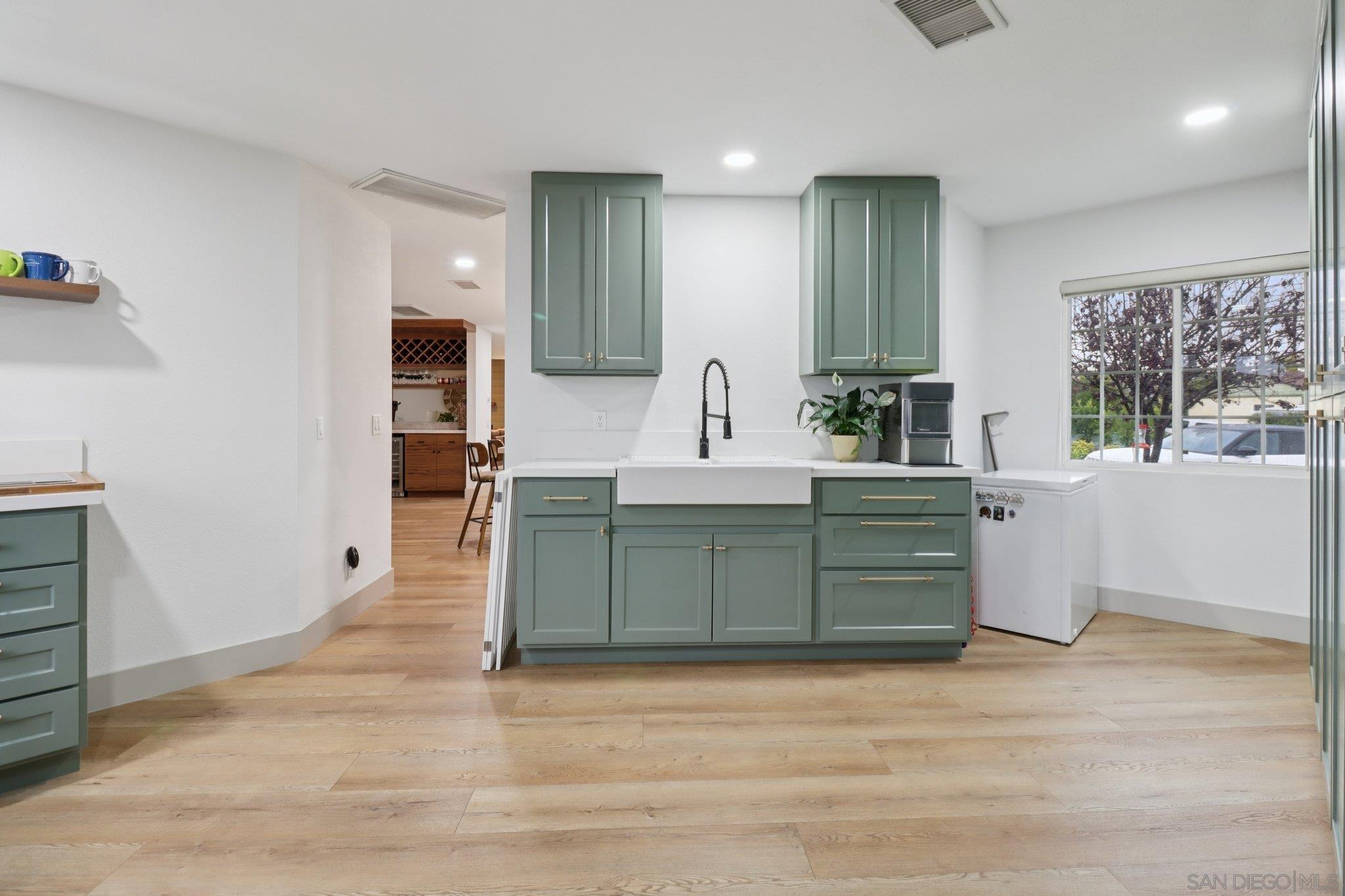 Detail Gallery Image 23 of 73 For 43  Corte Maria Ave, Chula Vista,  CA 91910 - 5 Beds | 3 Baths