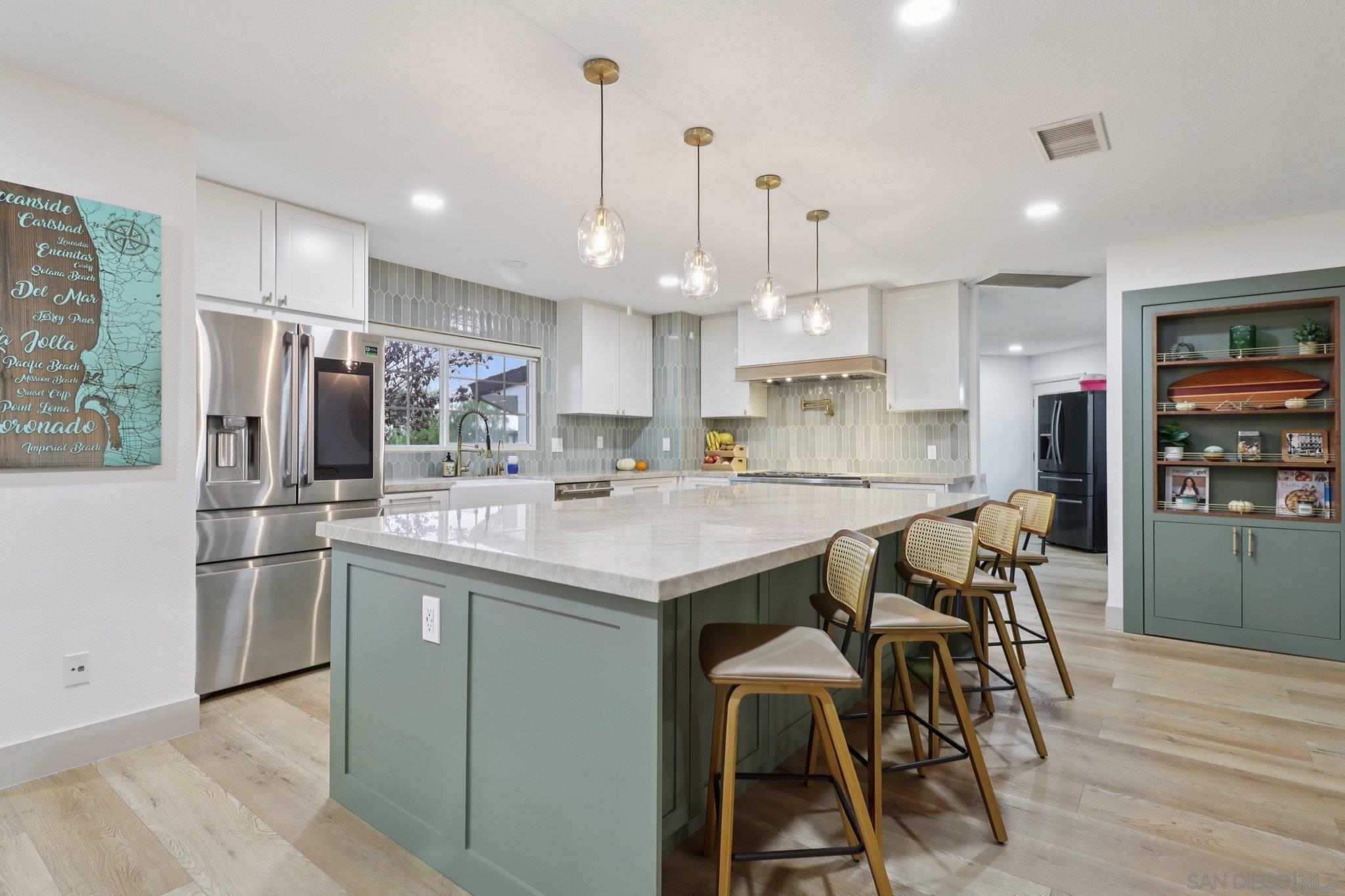 Detail Gallery Image 25 of 73 For 43  Corte Maria Ave, Chula Vista,  CA 91910 - 5 Beds | 3 Baths