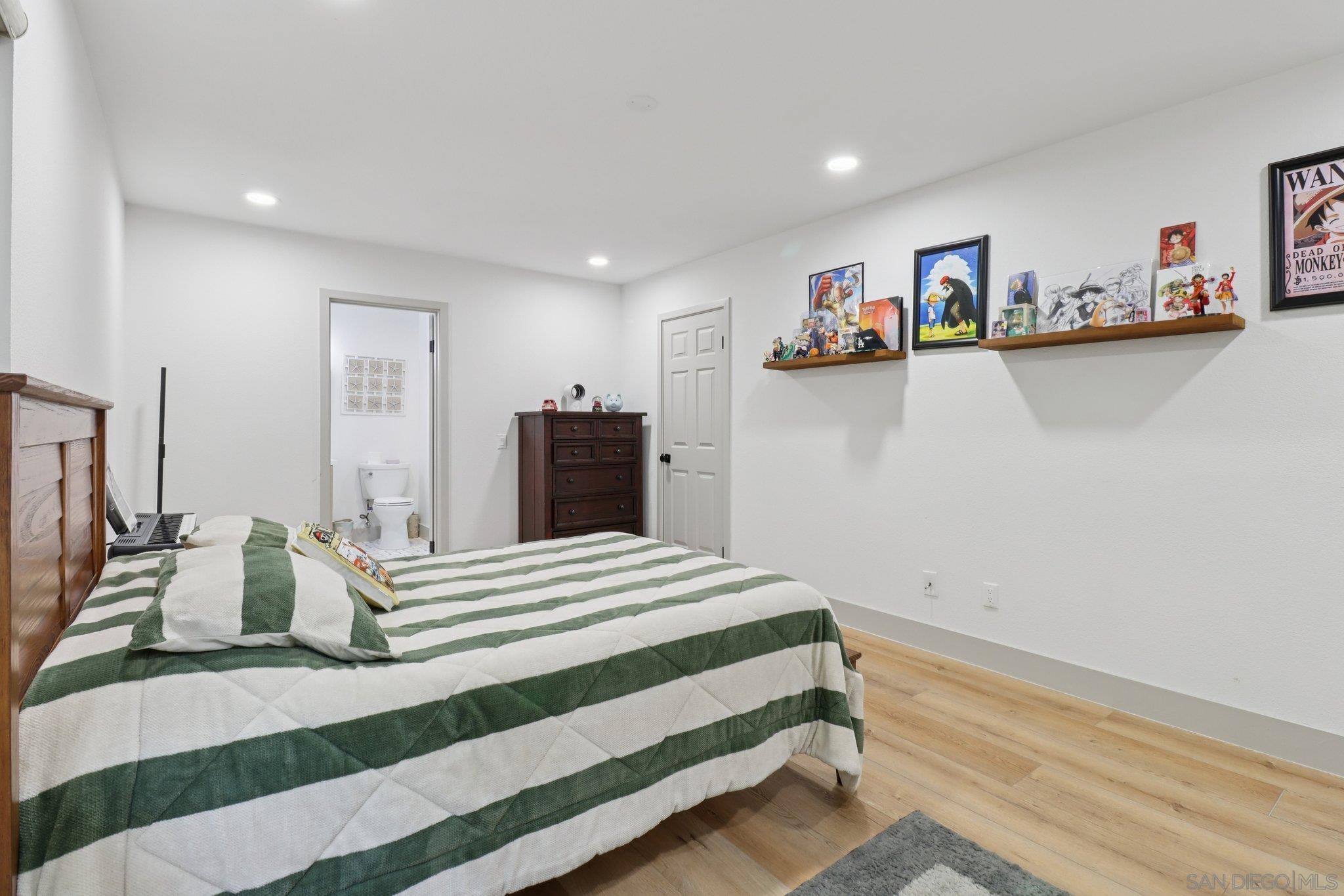 Detail Gallery Image 34 of 73 For 43  Corte Maria Ave, Chula Vista,  CA 91910 - 5 Beds | 3 Baths