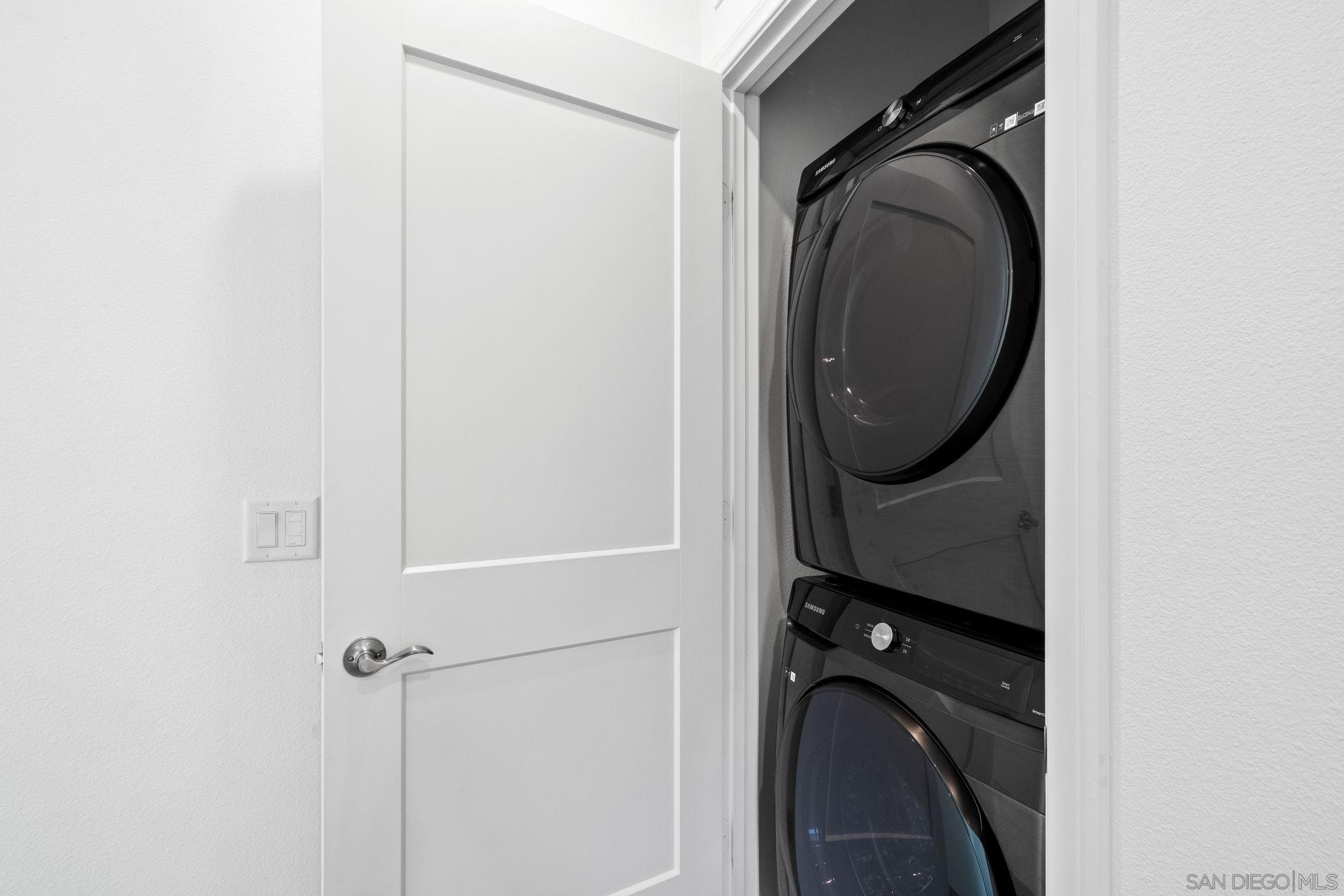 Detail Gallery Image 17 of 40 For 1549  Fig Tree Way, Oceanside,  CA 92056 - 2 Beds | 2/1 Baths