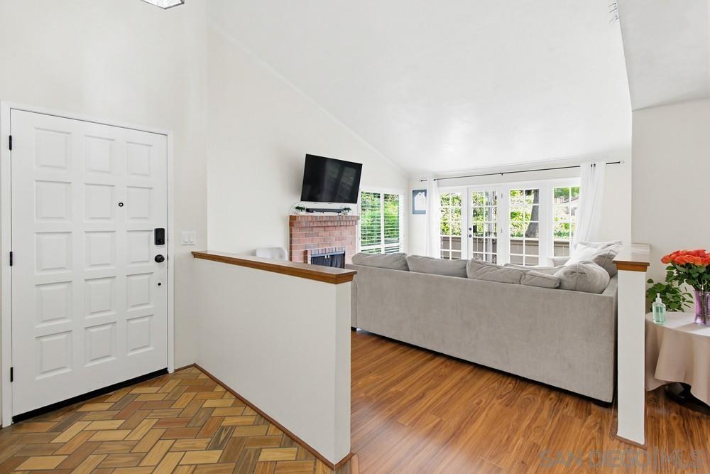 Detail Gallery Image 16 of 60 For 5571  Adobe Falls Rd  #D,  San Diego,  CA 92120 - 3 Beds | 2 Baths