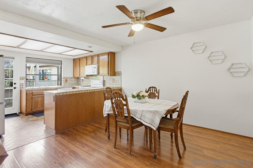 Detail Gallery Image 21 of 60 For 5571  Adobe Falls Rd  #D,  San Diego,  CA 92120 - 3 Beds | 2 Baths