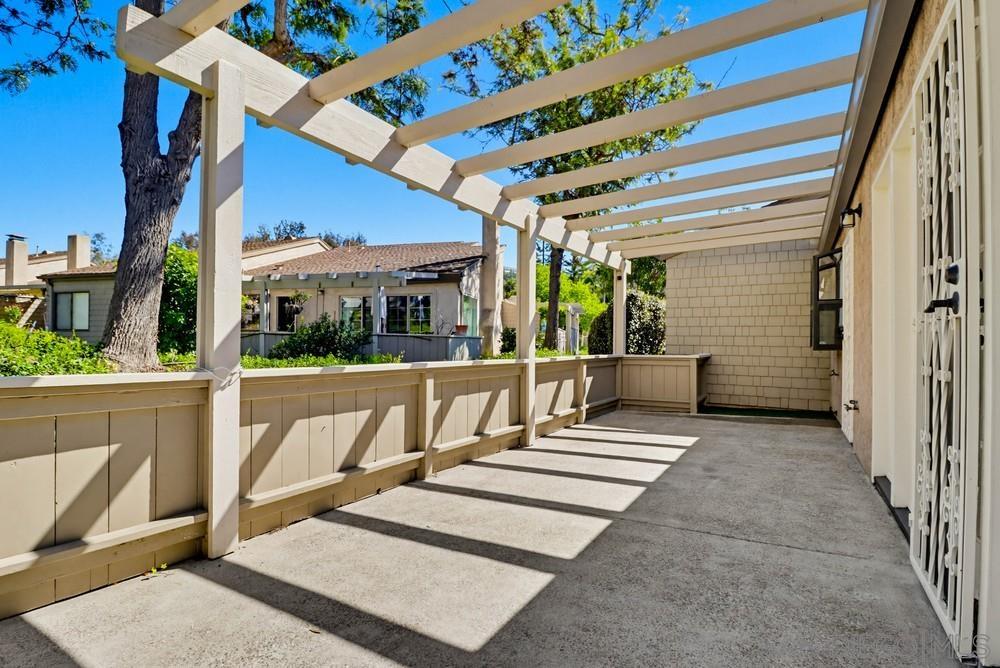 Detail Gallery Image 42 of 60 For 5571  Adobe Falls Rd  #D,  San Diego,  CA 92120 - 3 Beds | 2 Baths