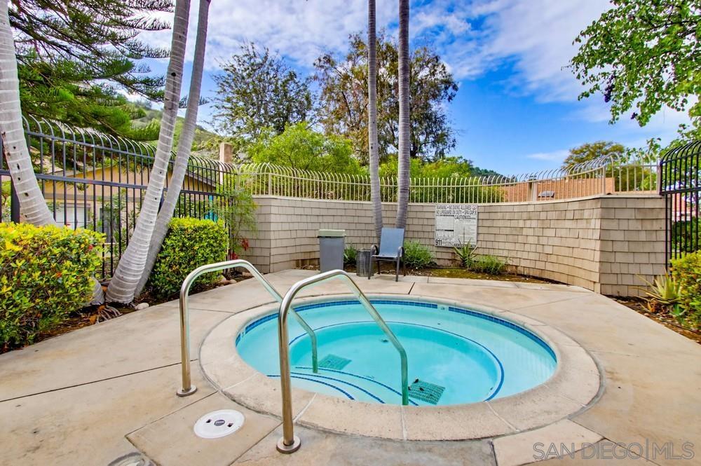 Detail Gallery Image 53 of 60 For 5571  Adobe Falls Rd  #D,  San Diego,  CA 92120 - 3 Beds | 2 Baths