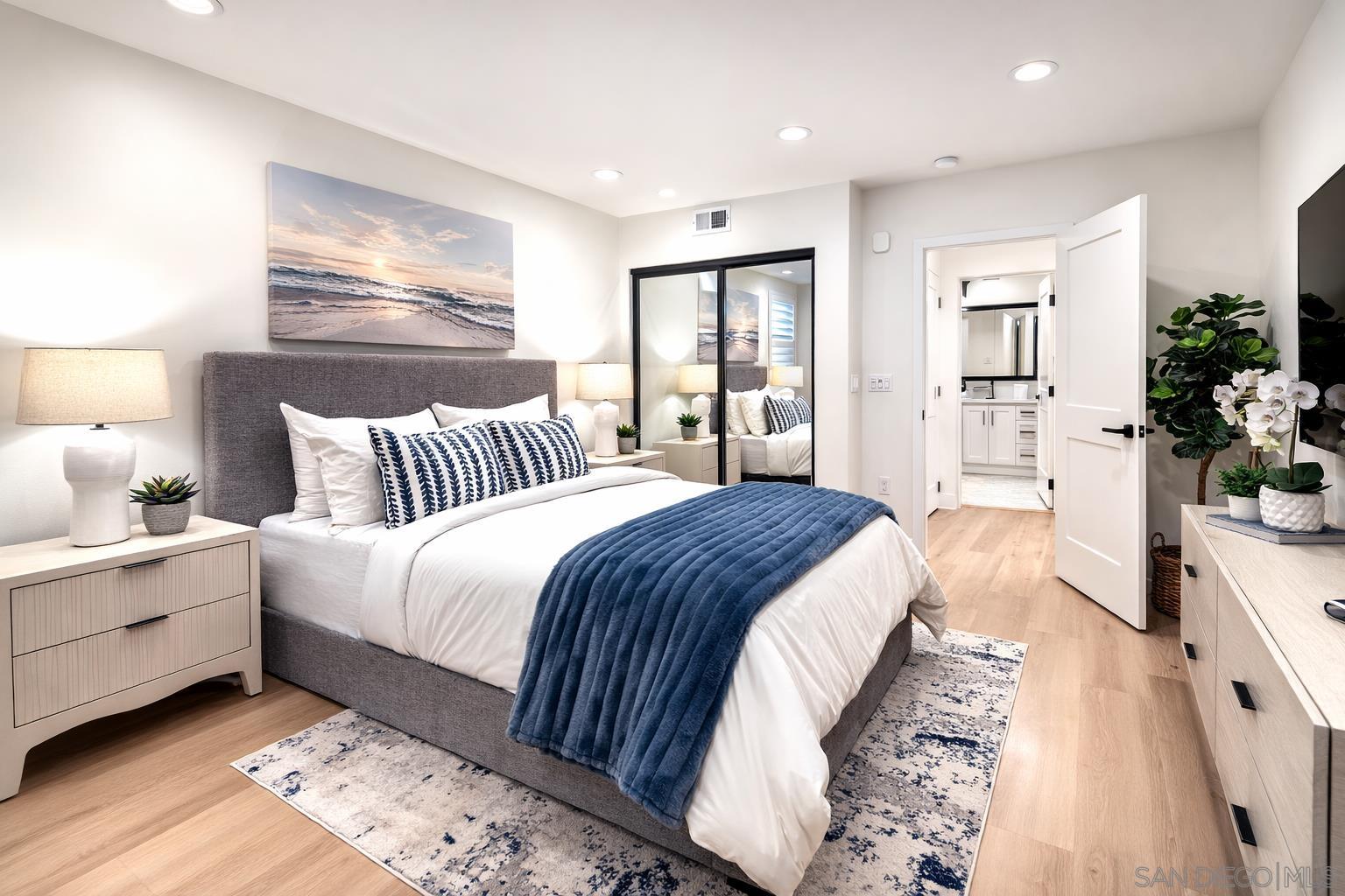 Detail Gallery Image 2 of 7 For 1500  Livorno  #101,  Encinitas,  CA 92024 - 1 Beds | 1 Baths