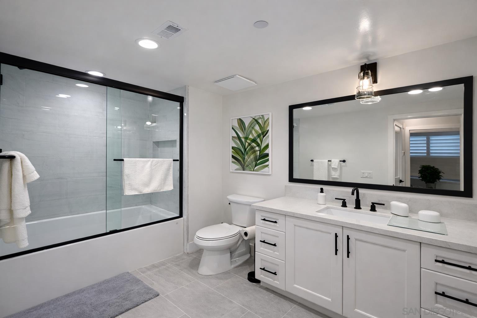 Detail Gallery Image 4 of 7 For 1500  Livorno  #101,  Encinitas,  CA 92024 - 1 Beds | 1 Baths