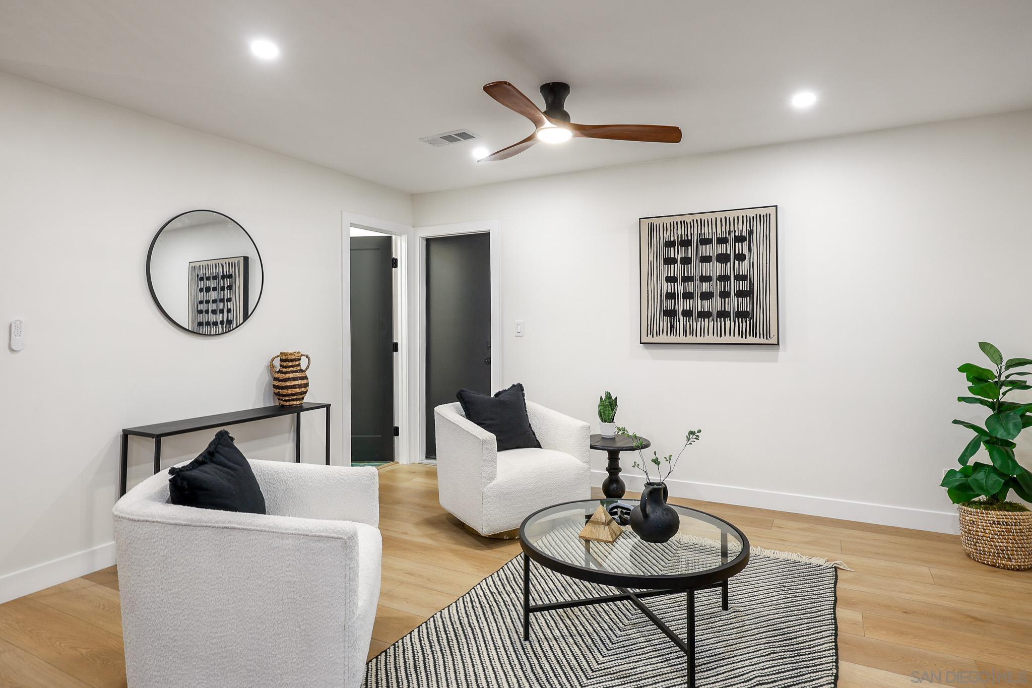 Detail Gallery Image 12 of 53 For 5777  Desert View Dr  #358-381-14-00,  La Jolla,  CA 92037 - 5 Beds | 3/1 Baths