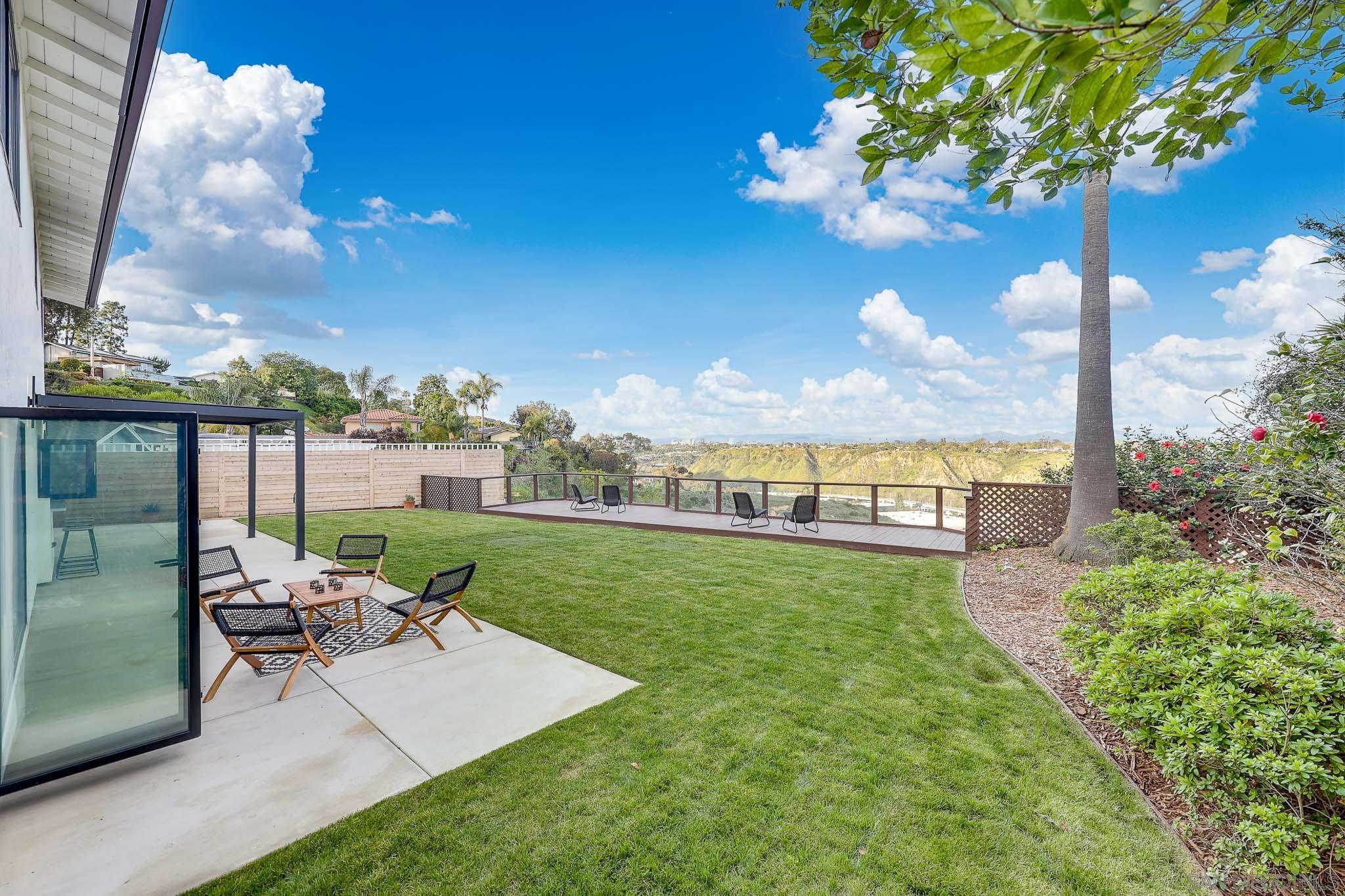 Detail Gallery Image 38 of 53 For 5777  Desert View Dr  #358-381-14-00,  La Jolla,  CA 92037 - 5 Beds | 3/1 Baths