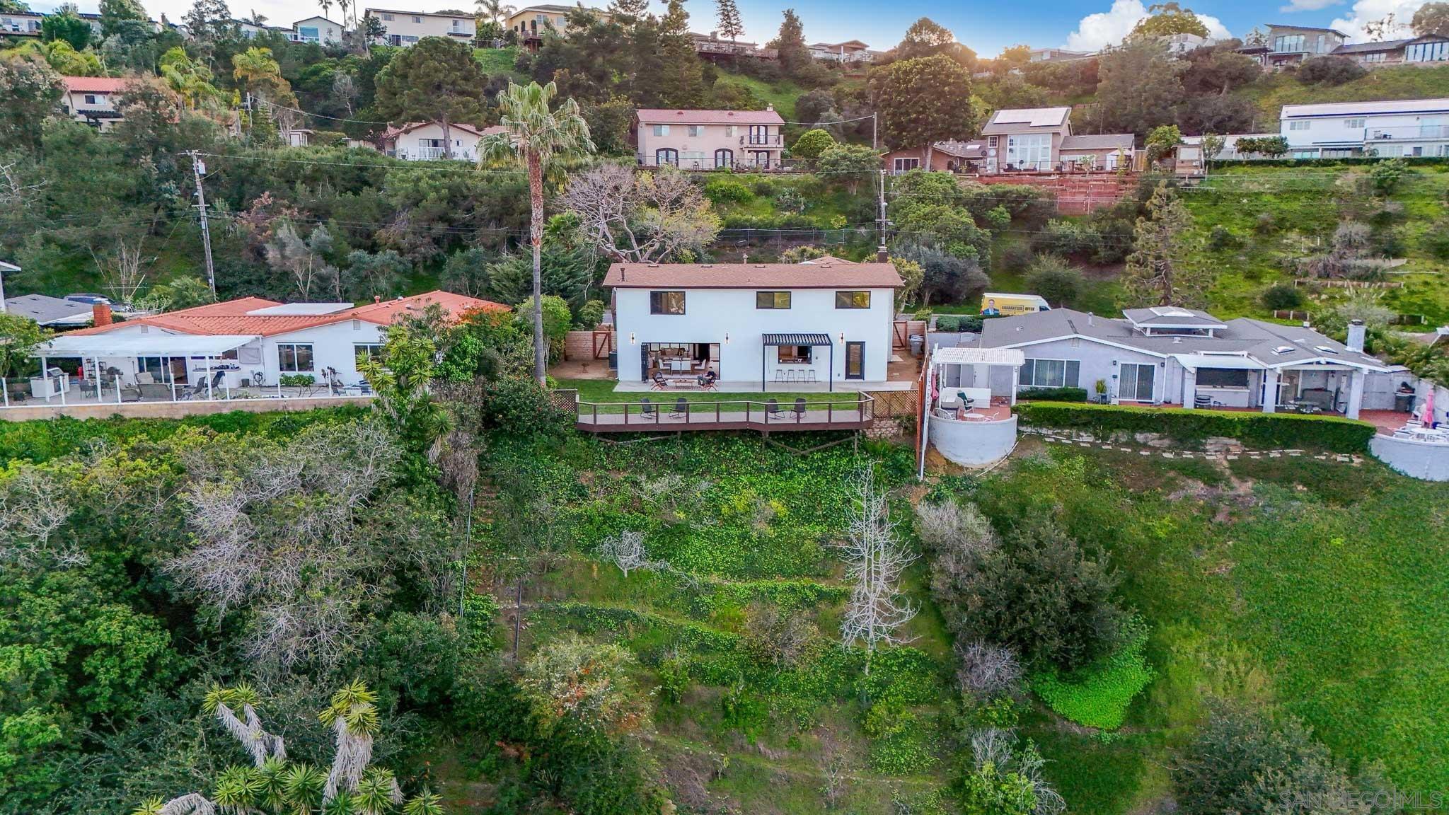 Detail Gallery Image 5 of 53 For 5777  Desert View Dr  #358-381-14-00,  La Jolla,  CA 92037 - 5 Beds | 3/1 Baths