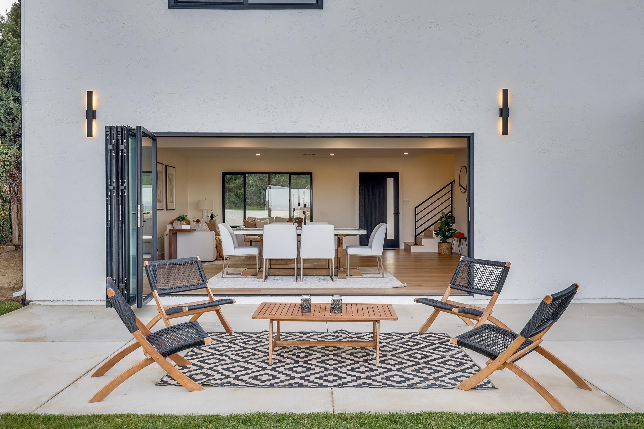 Detail Gallery Image 42 of 53 For 5777  Desert View Dr  #358-381-14-00,  La Jolla,  CA 92037 - 5 Beds | 3/1 Baths