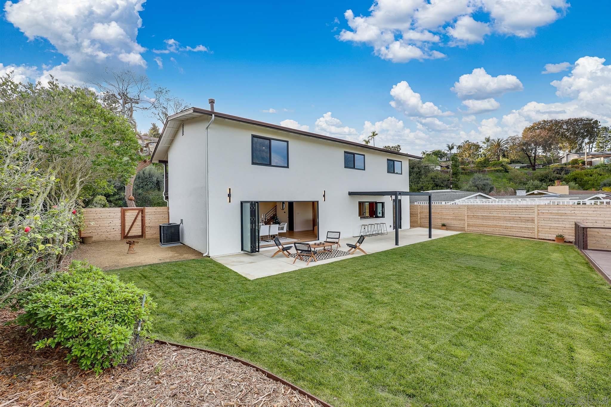 Detail Gallery Image 45 of 53 For 5777  Desert View Dr  #358-381-14-00,  La Jolla,  CA 92037 - 5 Beds | 3/1 Baths