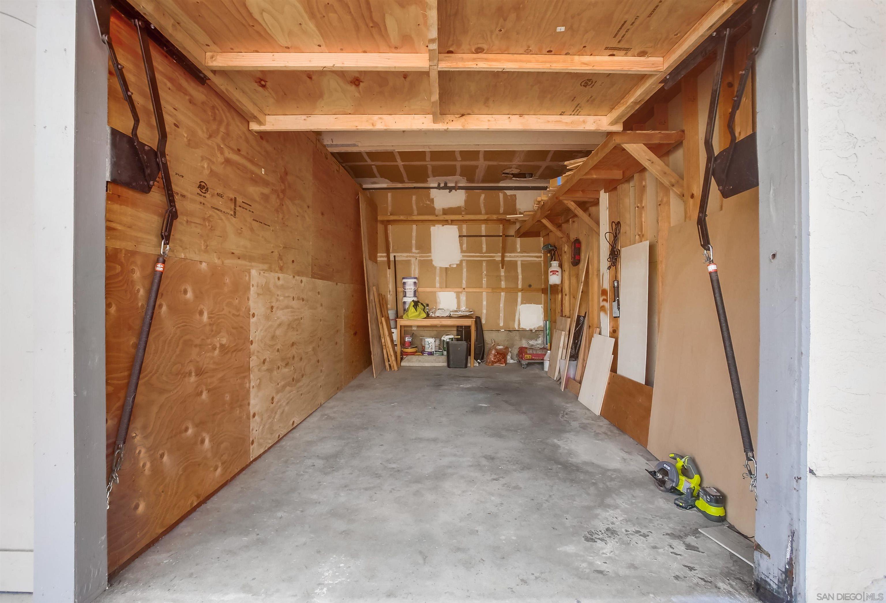 Detail Gallery Image 23 of 28 For 3466  Thunder Dr, Oceanside,  CA 92056 - 2 Beds | 1/1 Baths