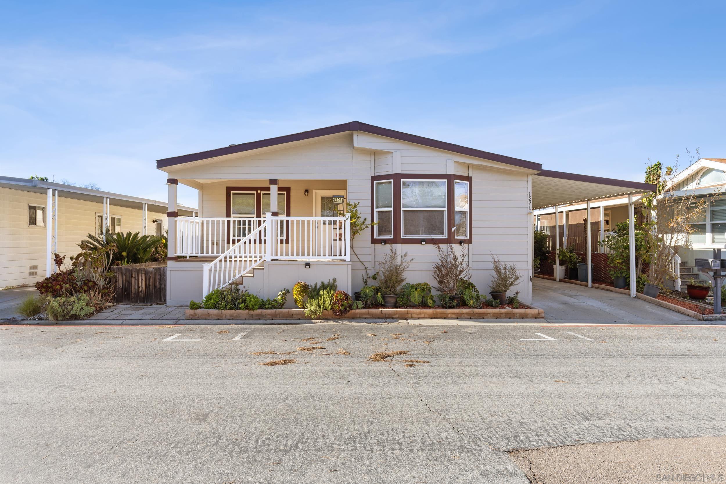 Front Image Thumbnail for SD260004451