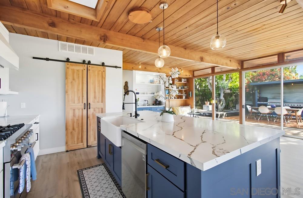 Detail Gallery Image 12 of 34 For 3558  Siembre St, Bonita,  CA 91902 - 4 Beds | 3 Baths