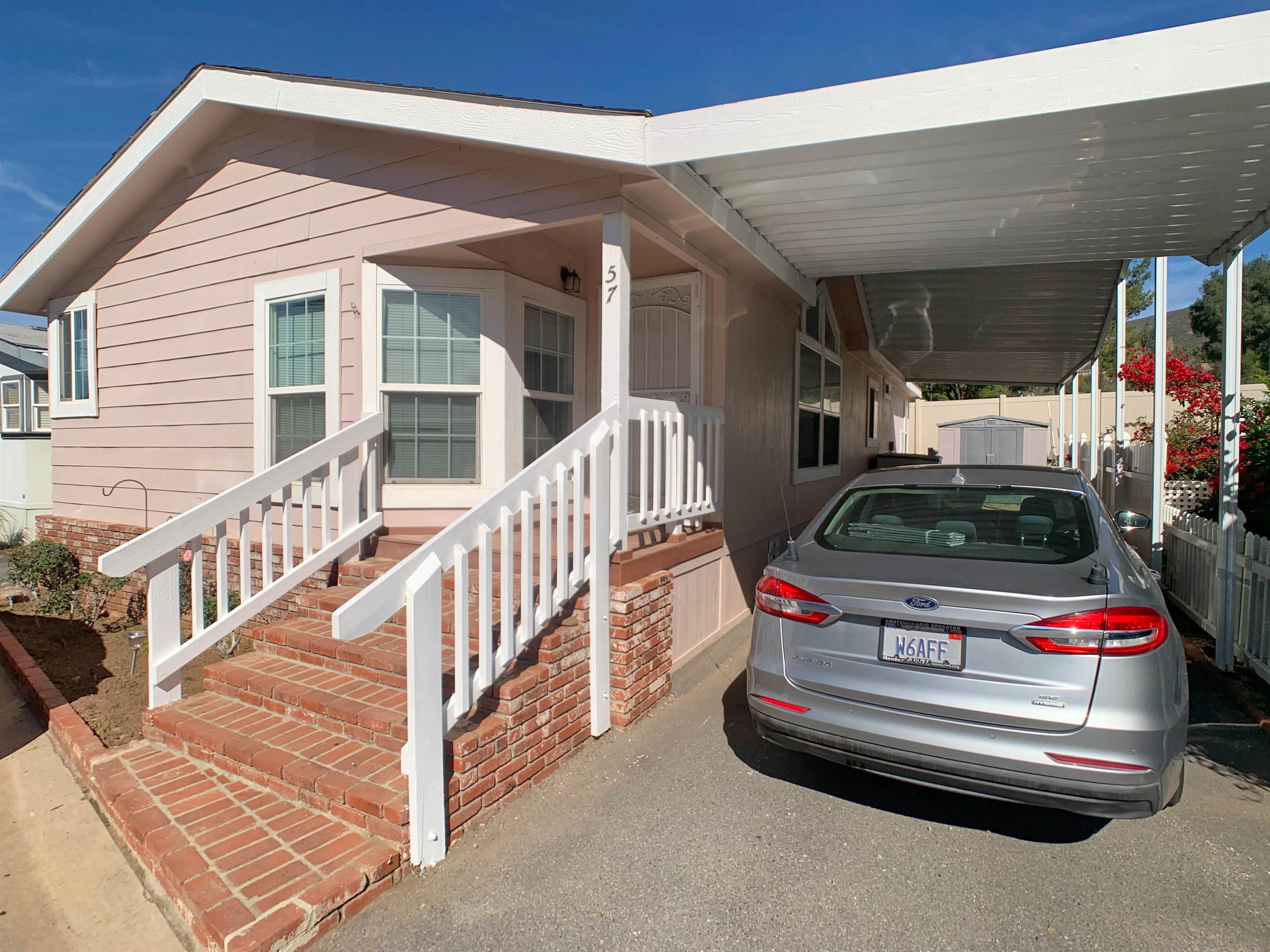 Detail Gallery Image 4 of 28 For 3505  Alpine Blvd  #57,  Alpine,  CA 91901 - 3 Beds | 2 Baths