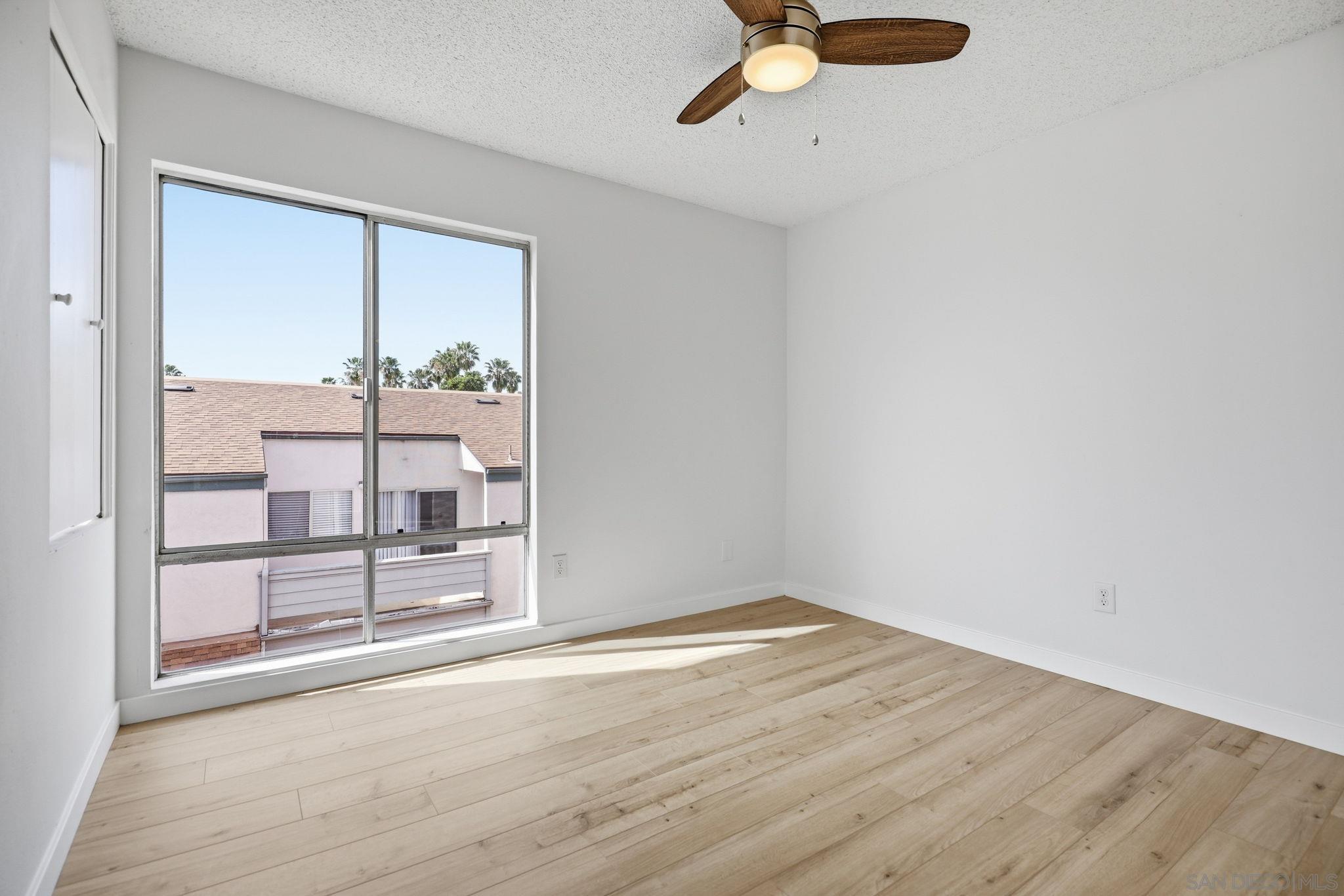 Detail Gallery Image 15 of 22 For 3262  Ashford St  #F,  San Diego,  CA 92111 - 2 Beds | 1/1 Baths