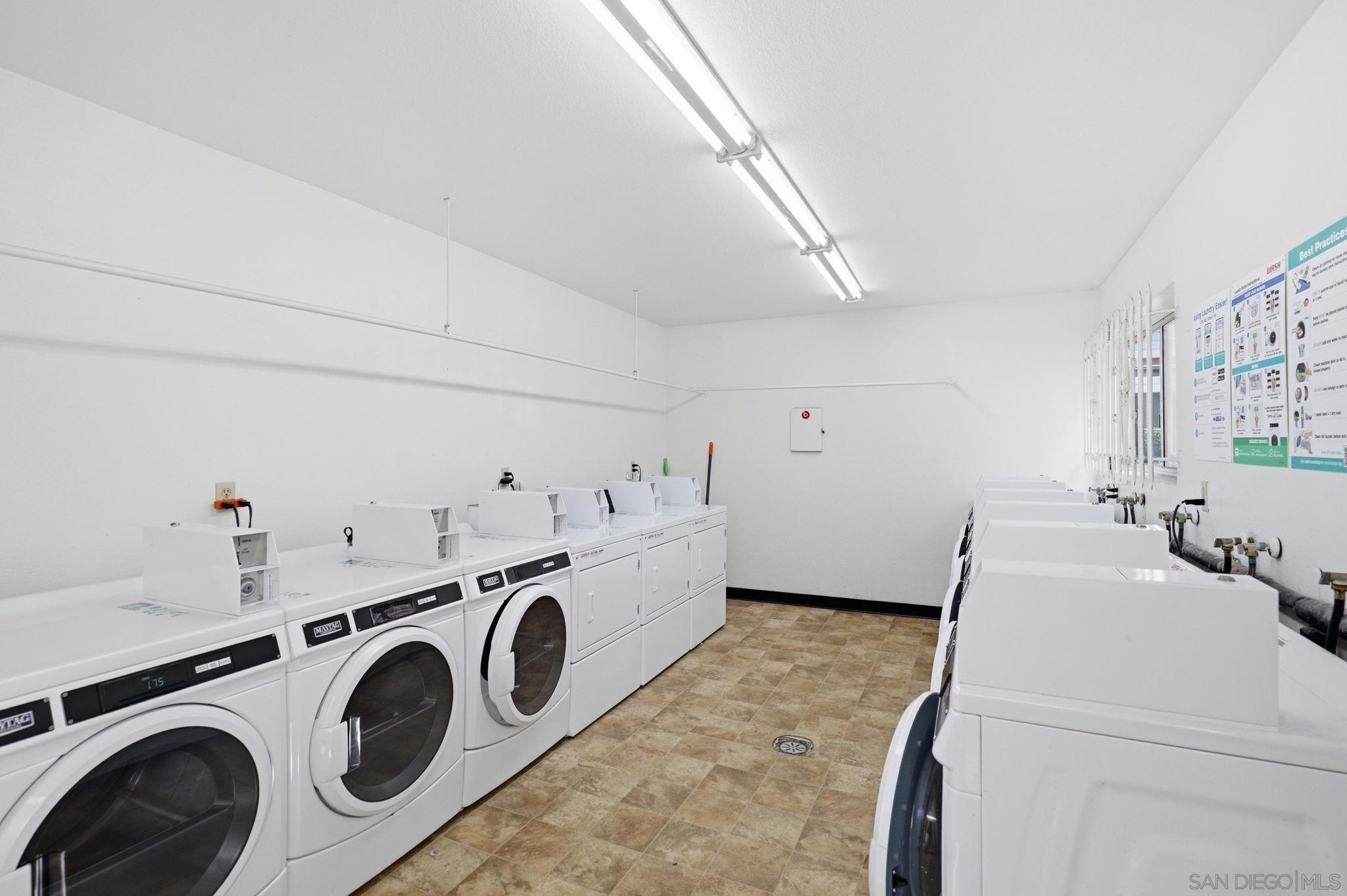 Detail Gallery Image 18 of 22 For 3262  Ashford St  #F,  San Diego,  CA 92111 - 2 Beds | 1/1 Baths