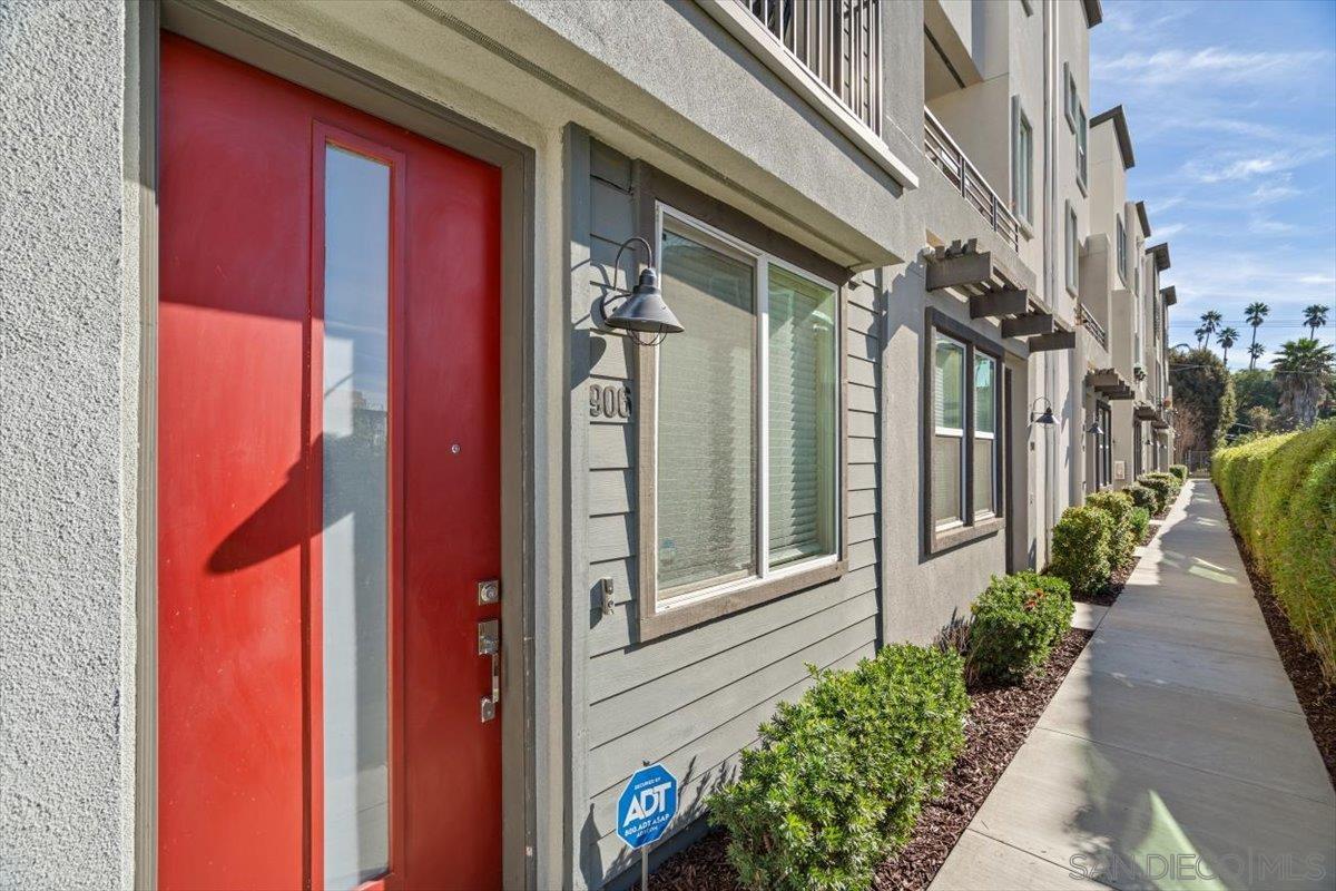 Detail Gallery Image 3 of 38 For 2548 S Escondido Blvd  #906,  Escondido,  CA 92025 - 3 Beds | 2/2 Baths