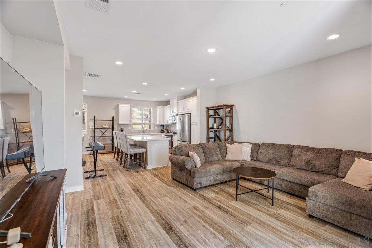 Detail Gallery Image 20 of 38 For 2548 S Escondido Blvd  #906,  Escondido,  CA 92025 - 3 Beds | 2/2 Baths