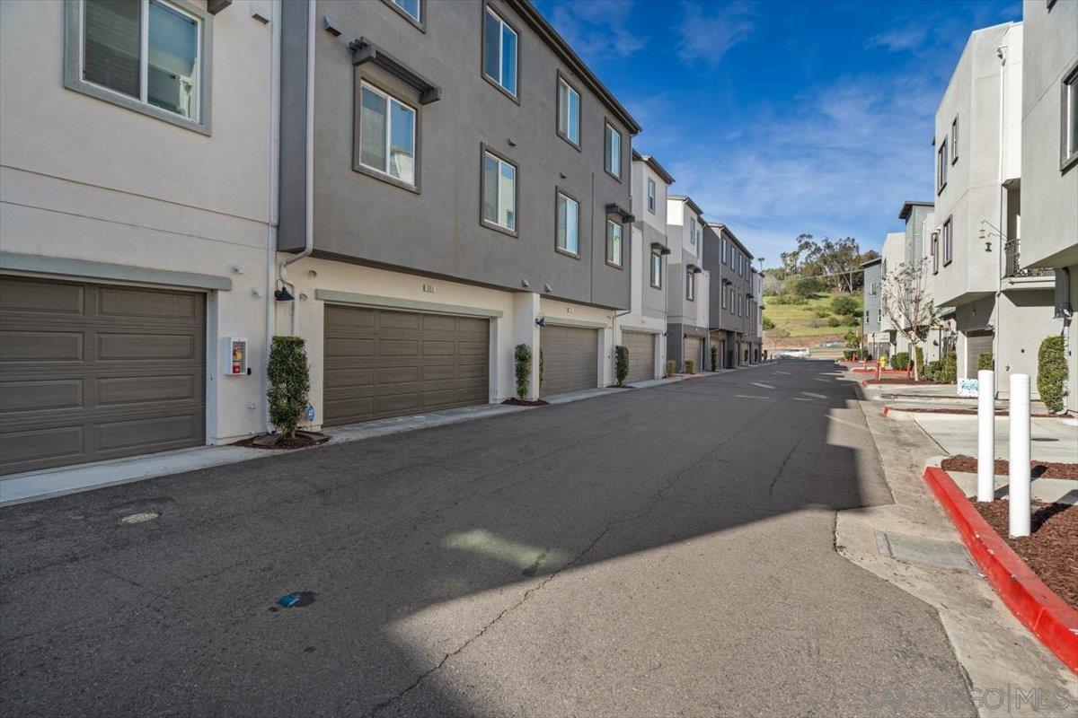 Detail Gallery Image 32 of 38 For 2548 S Escondido Blvd  #906,  Escondido,  CA 92025 - 3 Beds | 2/2 Baths