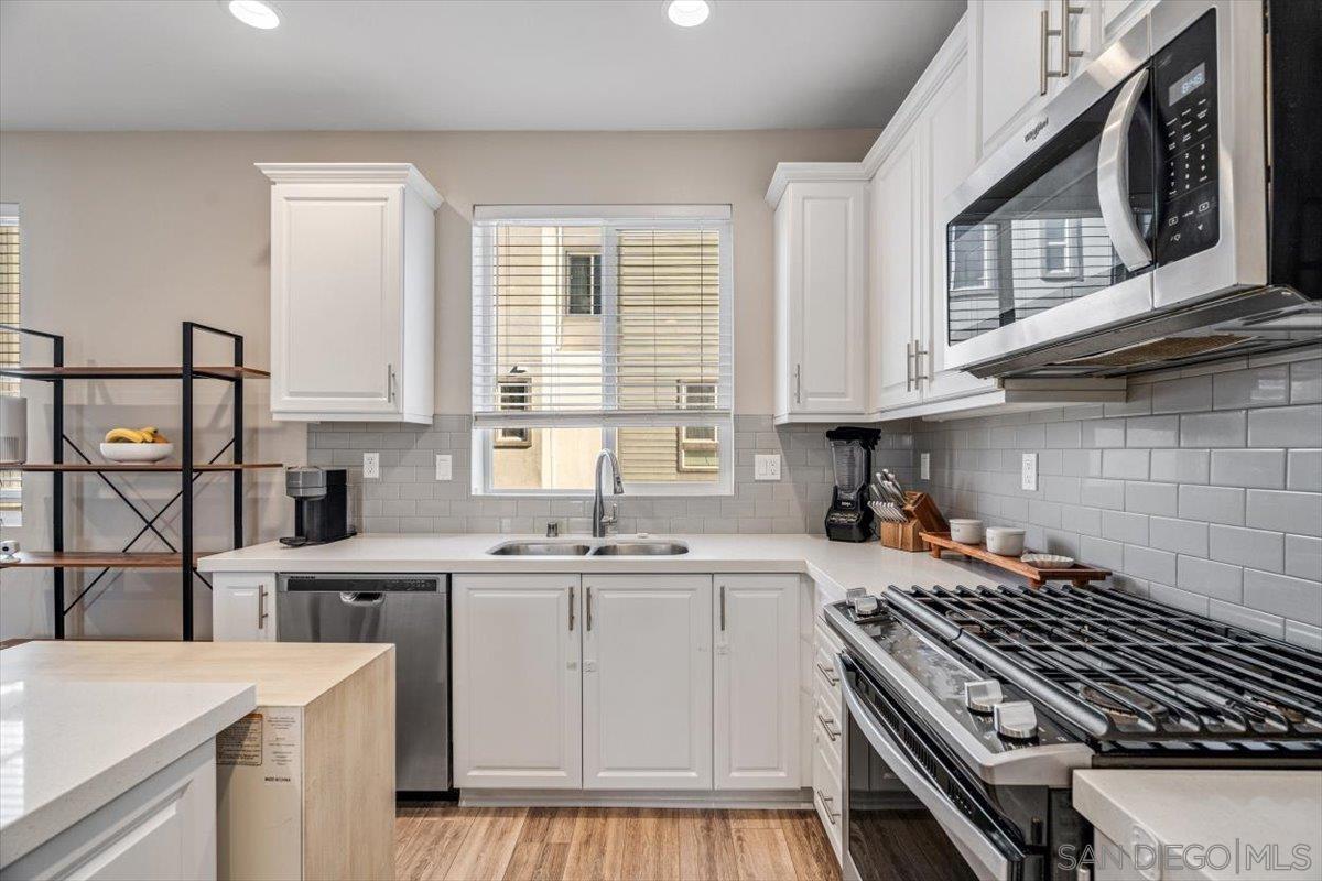 Detail Gallery Image 6 of 38 For 2548 S Escondido Blvd  #906,  Escondido,  CA 92025 - 3 Beds | 2/2 Baths