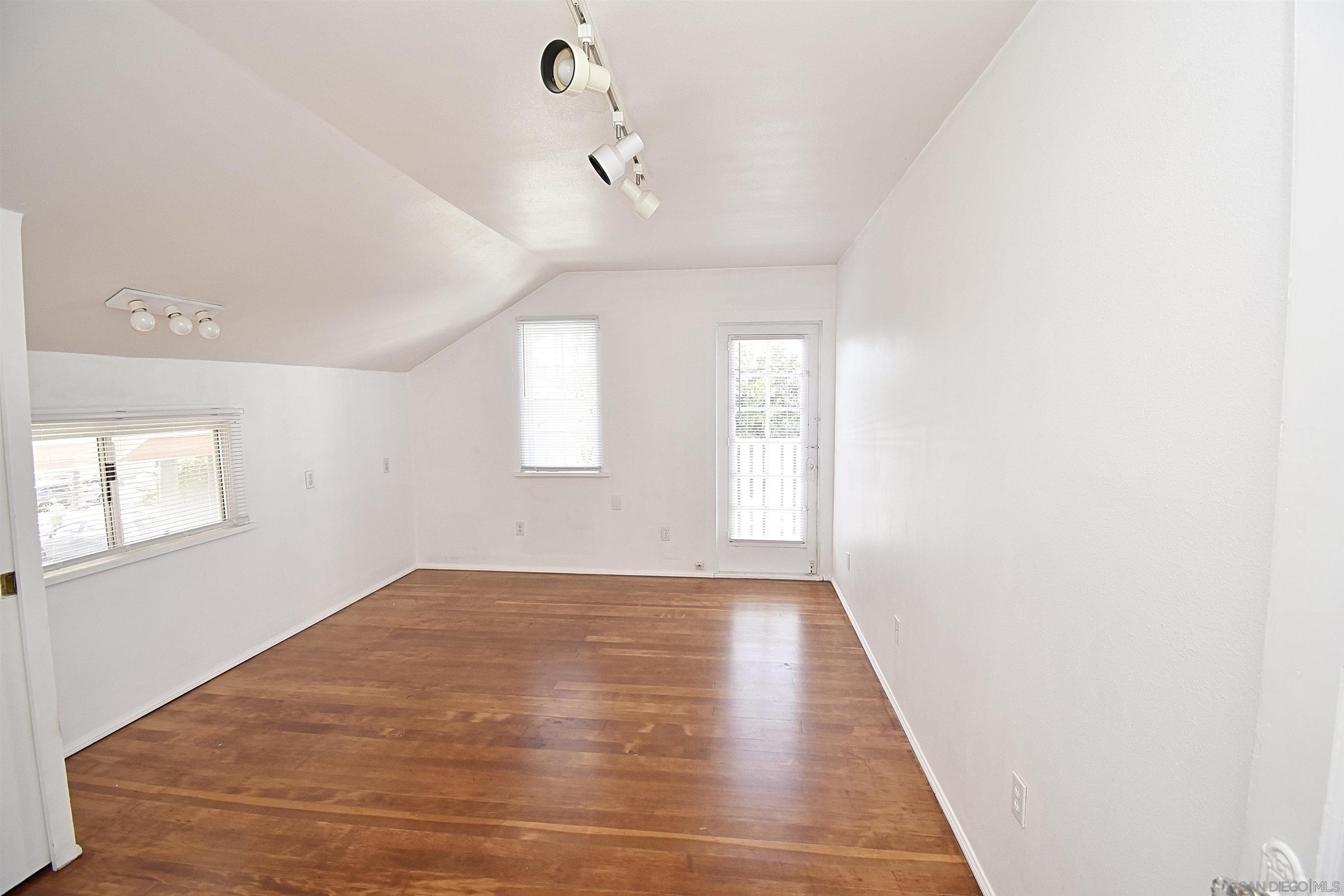 Detail Gallery Image 41 of 73 For 4778  Panorama Drive, San Diego,  CA 92116 - 6 Beds | 2 Baths