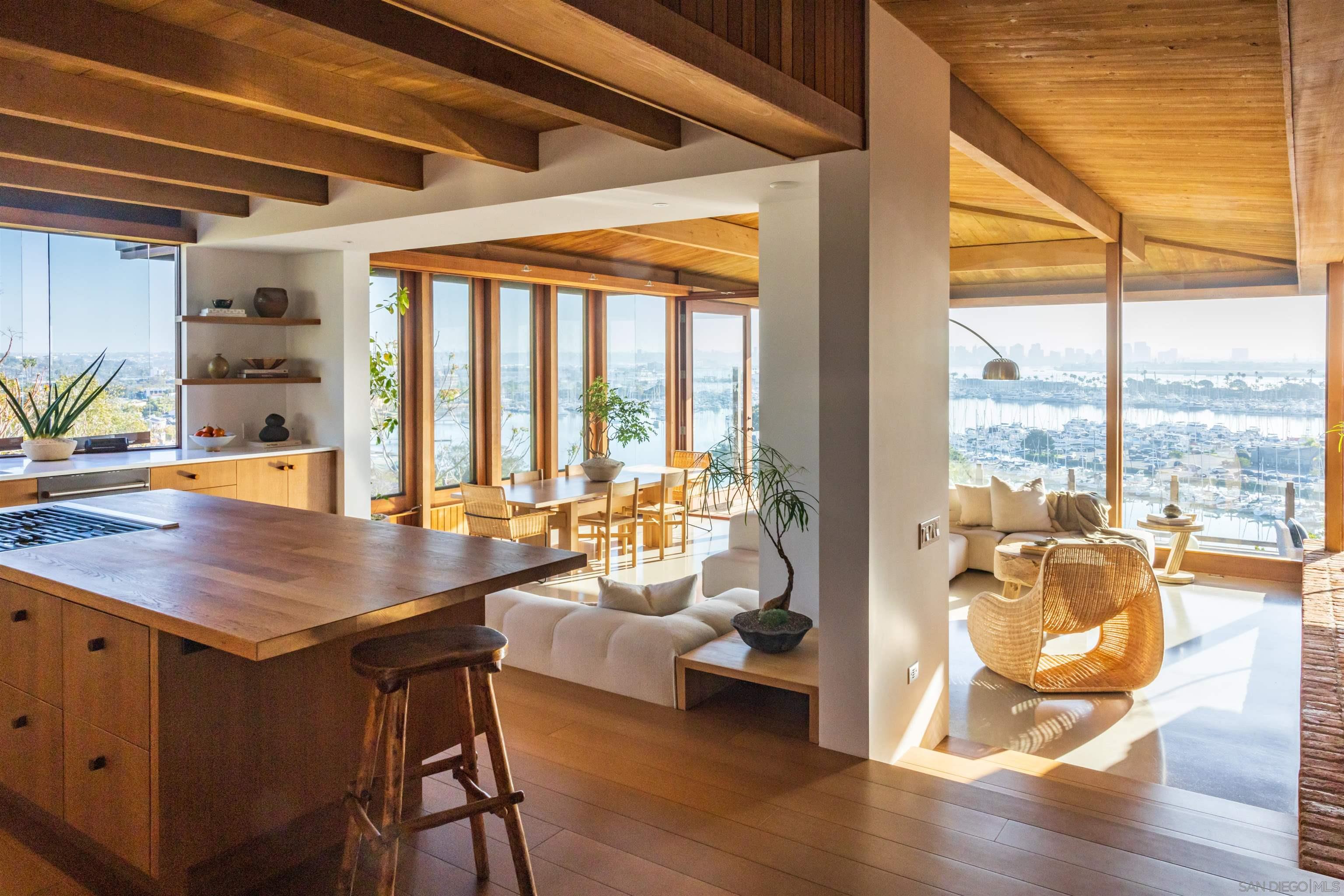 Detail Gallery Image 13 of 29 For 3016  Rogers Street, San Diego,  CA 92106 - 3 Beds | 3/1 Baths