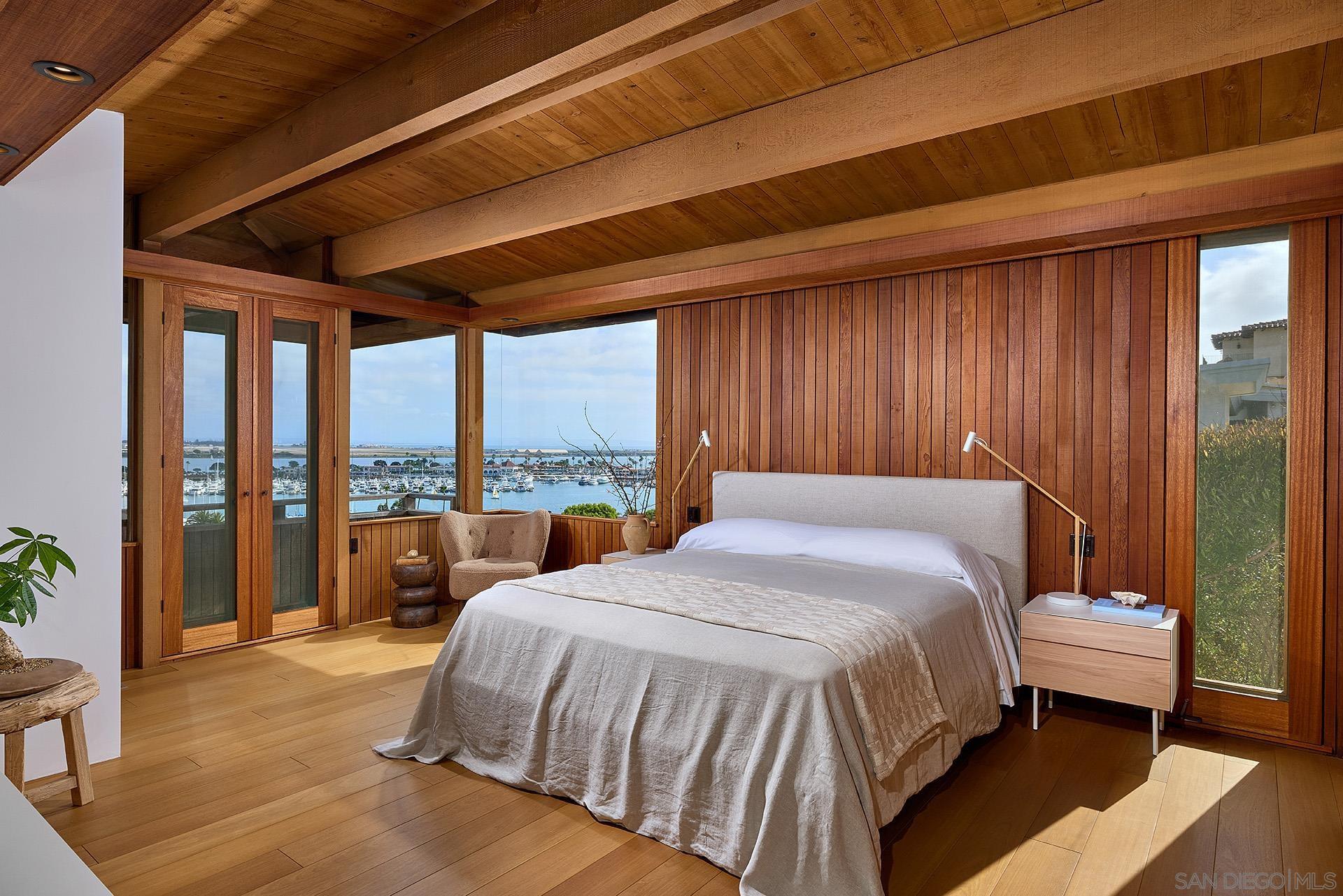 Detail Gallery Image 16 of 29 For 3016  Rogers Street, San Diego,  CA 92106 - 3 Beds | 3/1 Baths