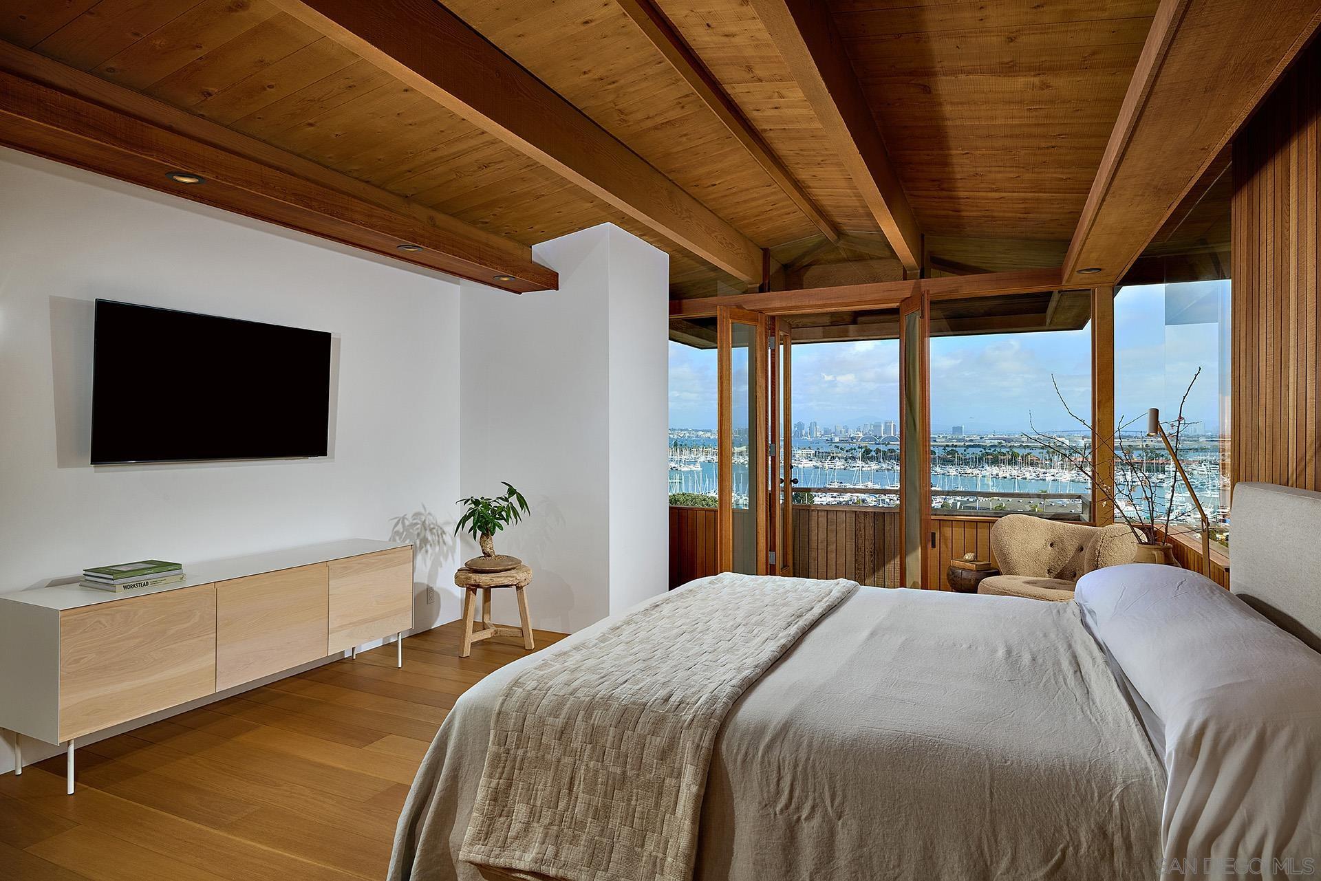 Detail Gallery Image 17 of 29 For 3016  Rogers Street, San Diego,  CA 92106 - 3 Beds | 3/1 Baths